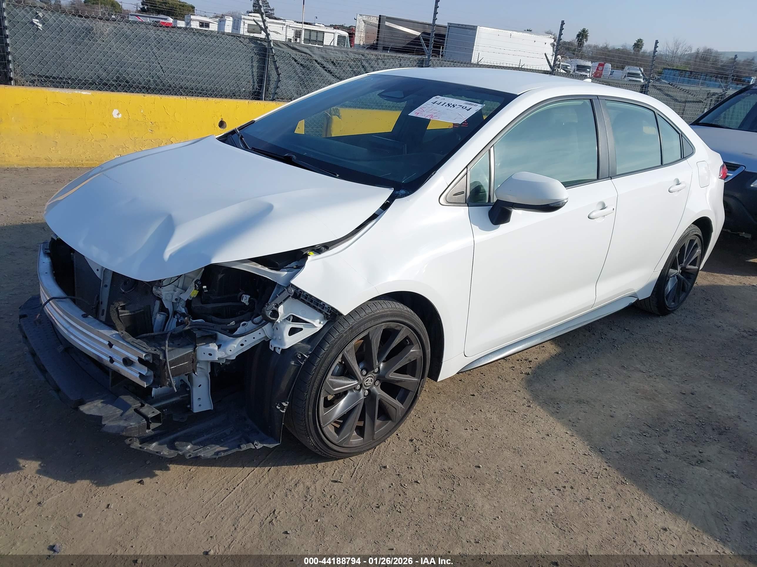 TOYOTA COROLLA image 2