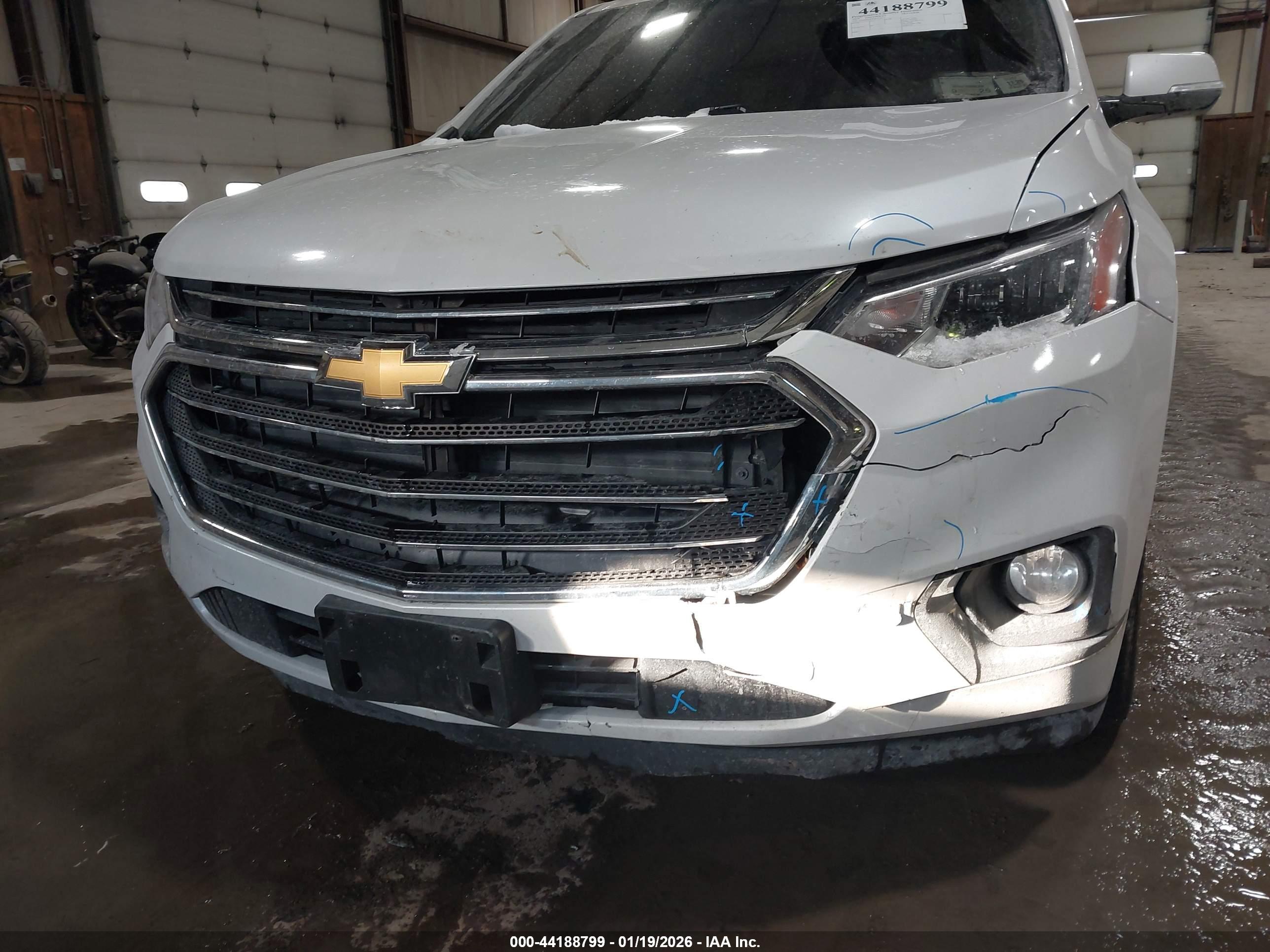 CHEVROLET TRAVERSE image 6
