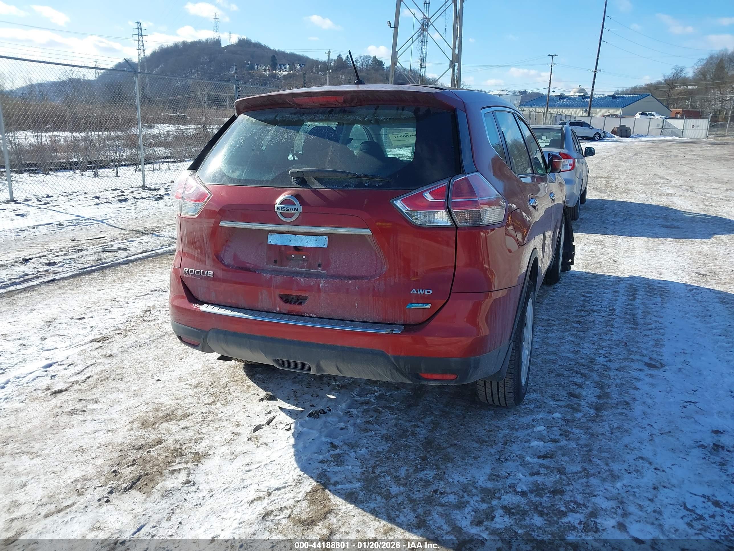 NISSAN ROGUE image 4