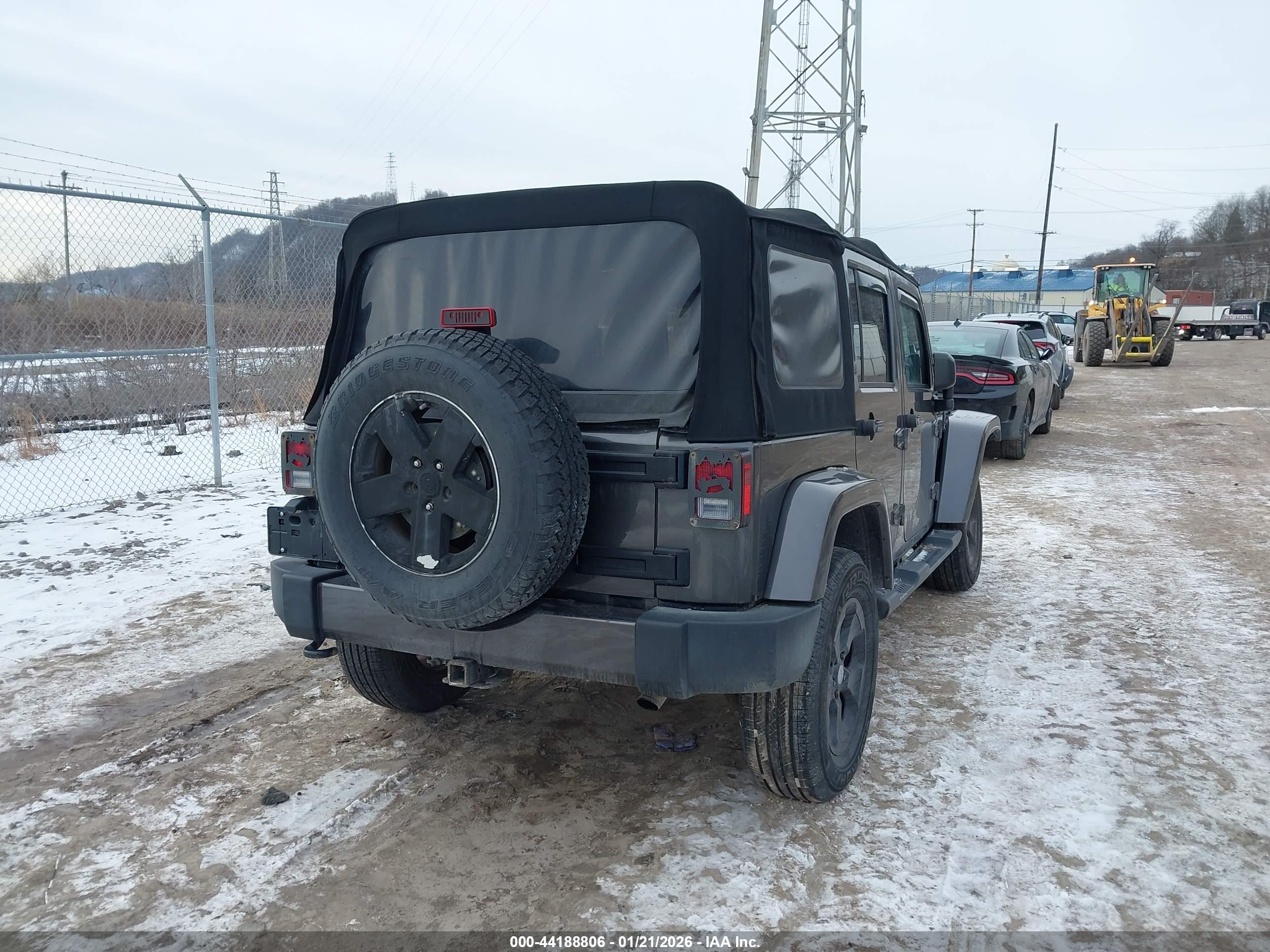 JEEP WRANGLER image 4