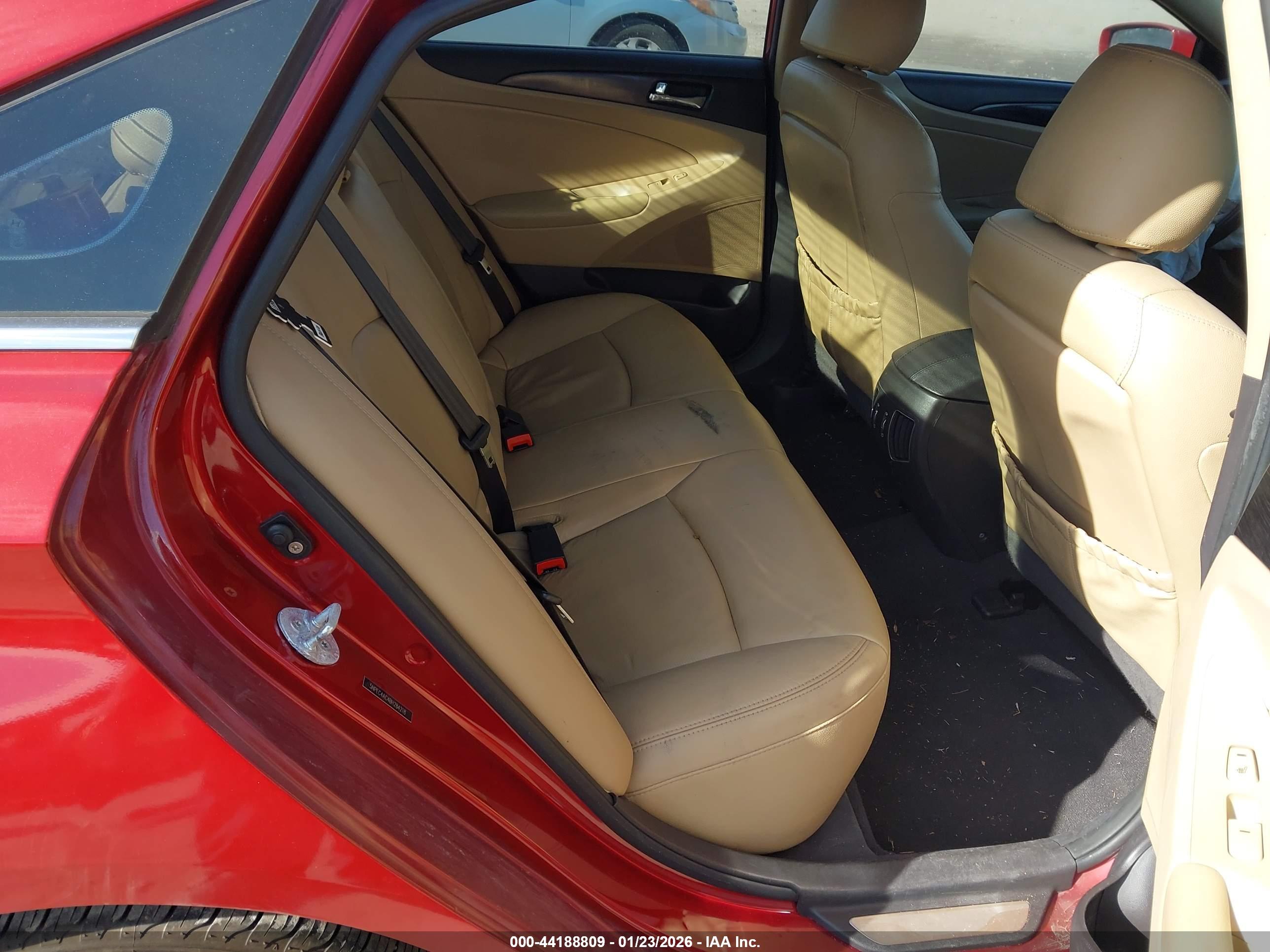 HYUNDAI SONATA image 8