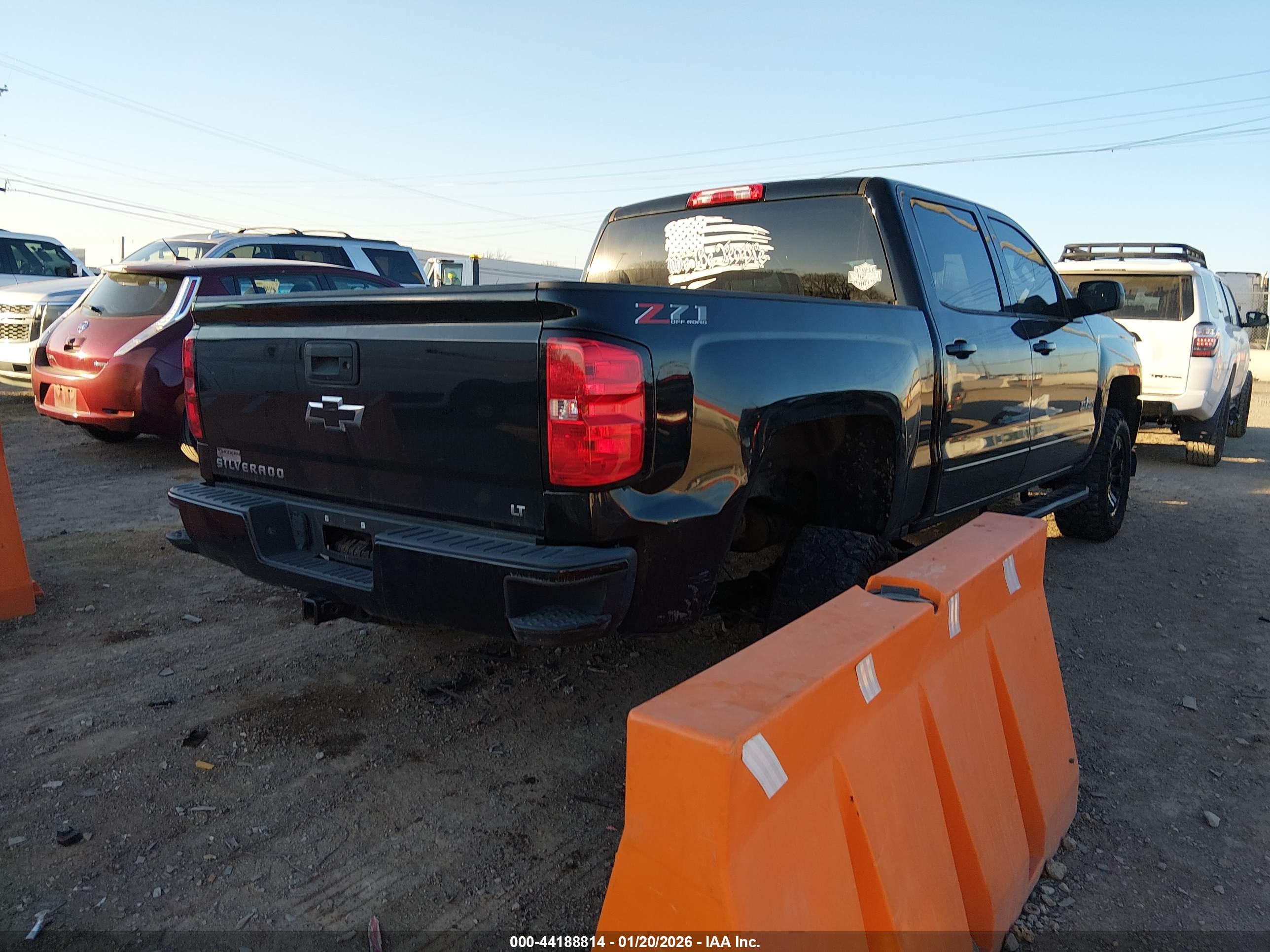 CHEVROLET SILVERADO image 4