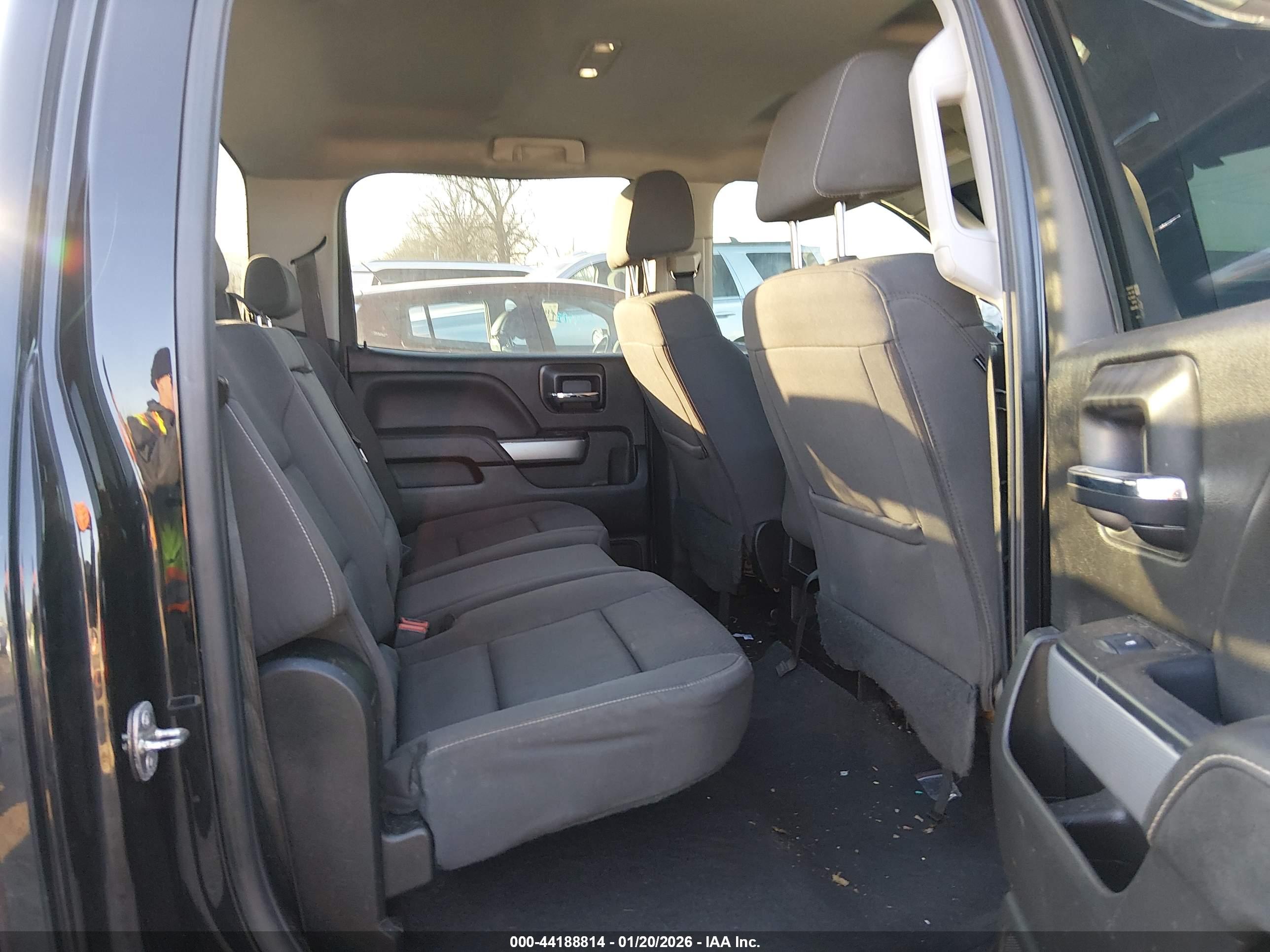 CHEVROLET SILVERADO image 8