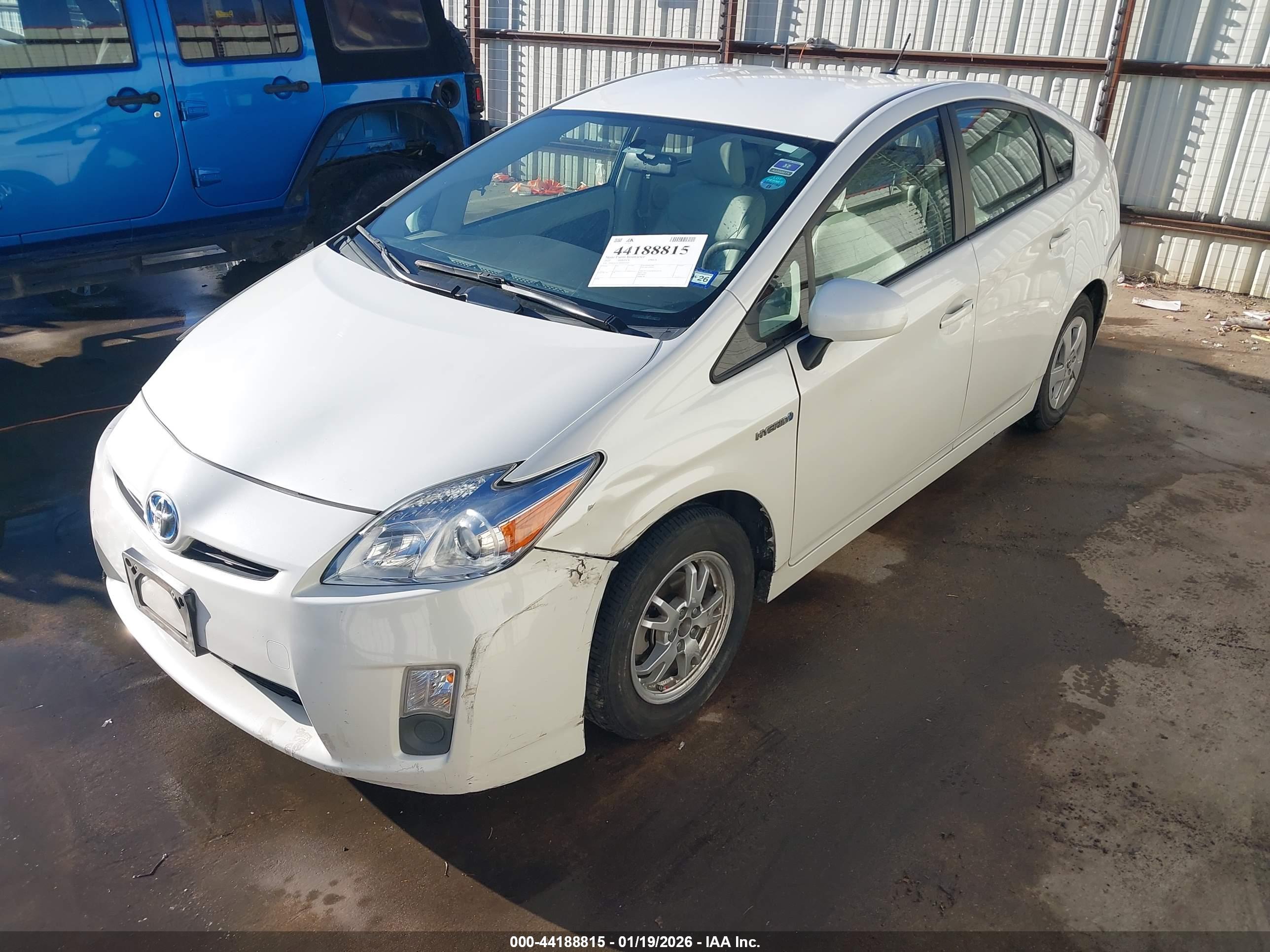TOYOTA PRIUS image 2