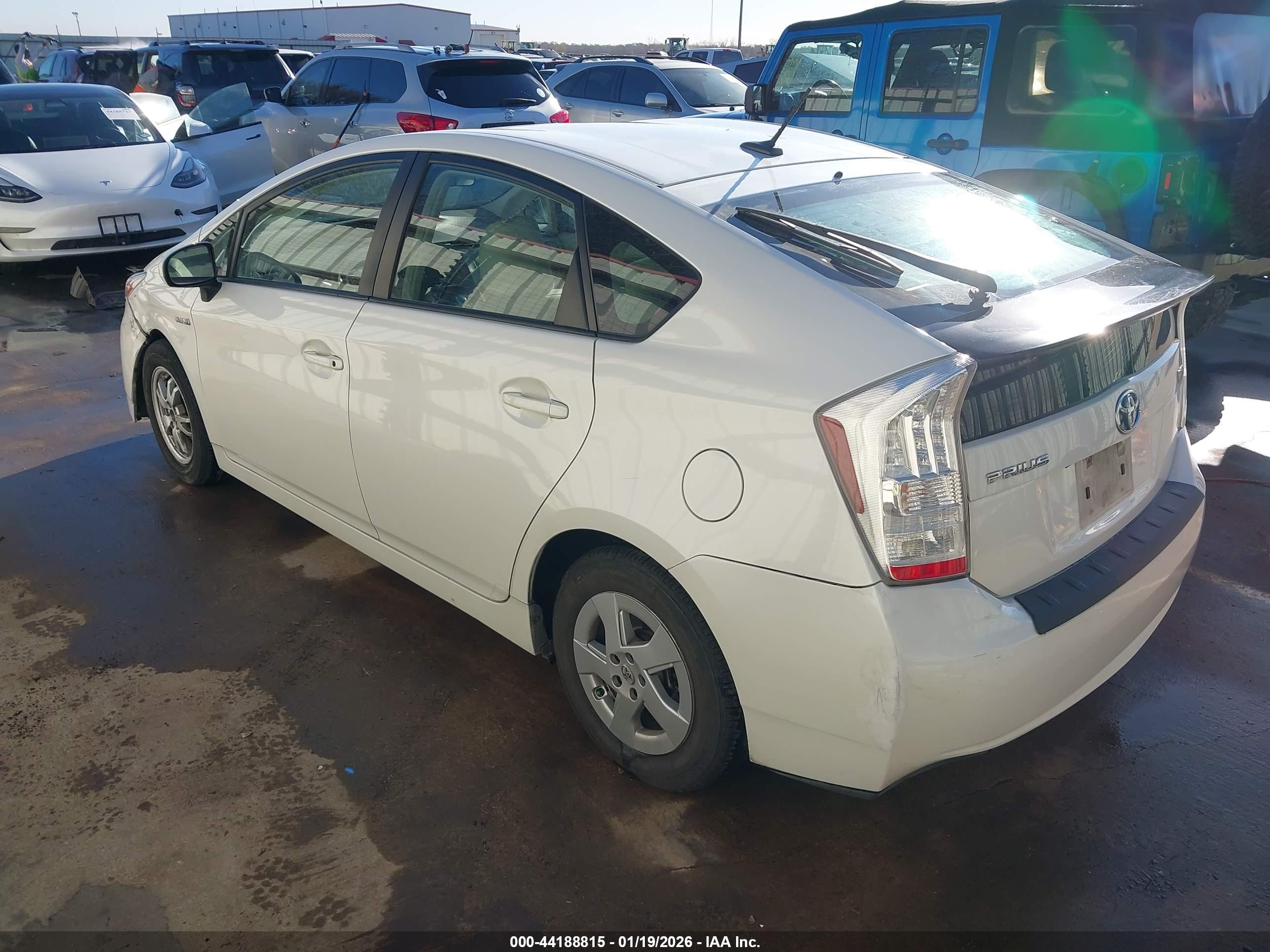 TOYOTA PRIUS image 3