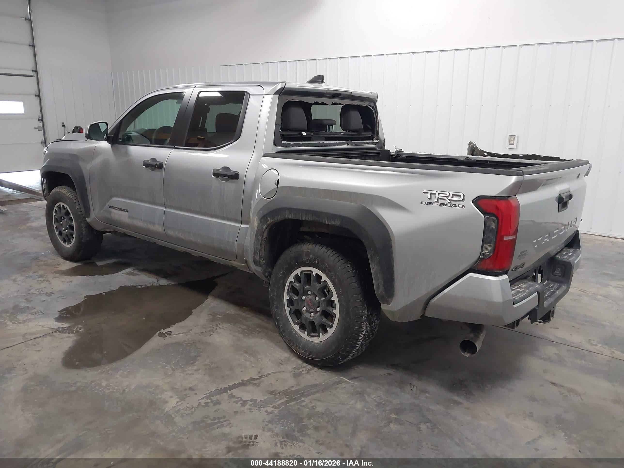 TOYOTA TACOMA image 3