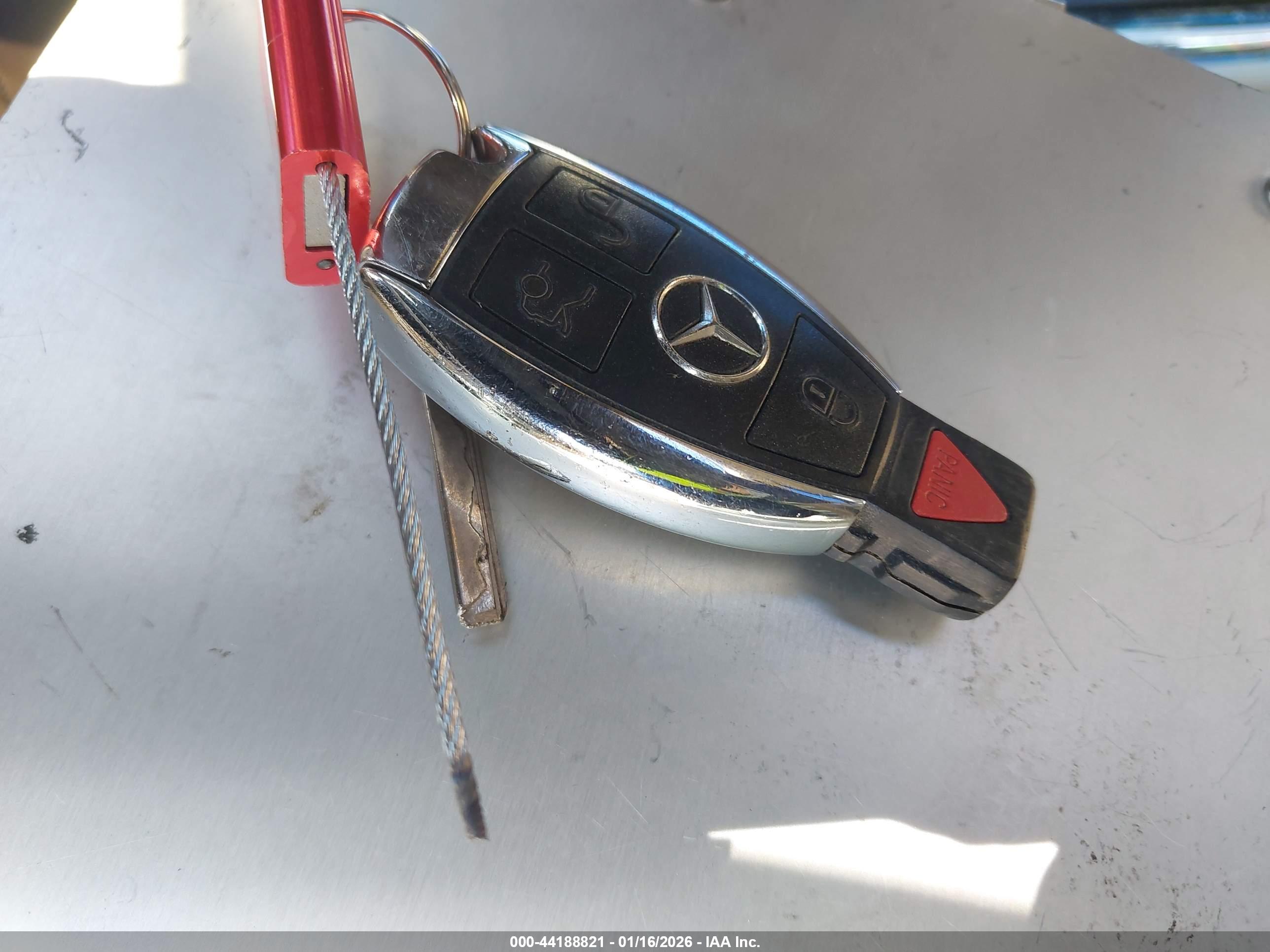 MERCEDES-BENZ C image 11