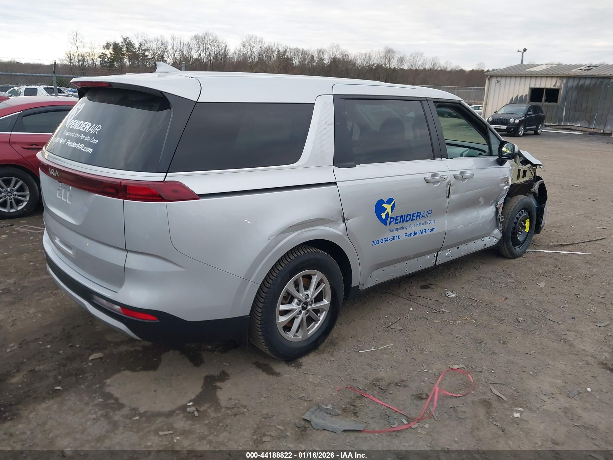 KIA CARNIVAL image 4