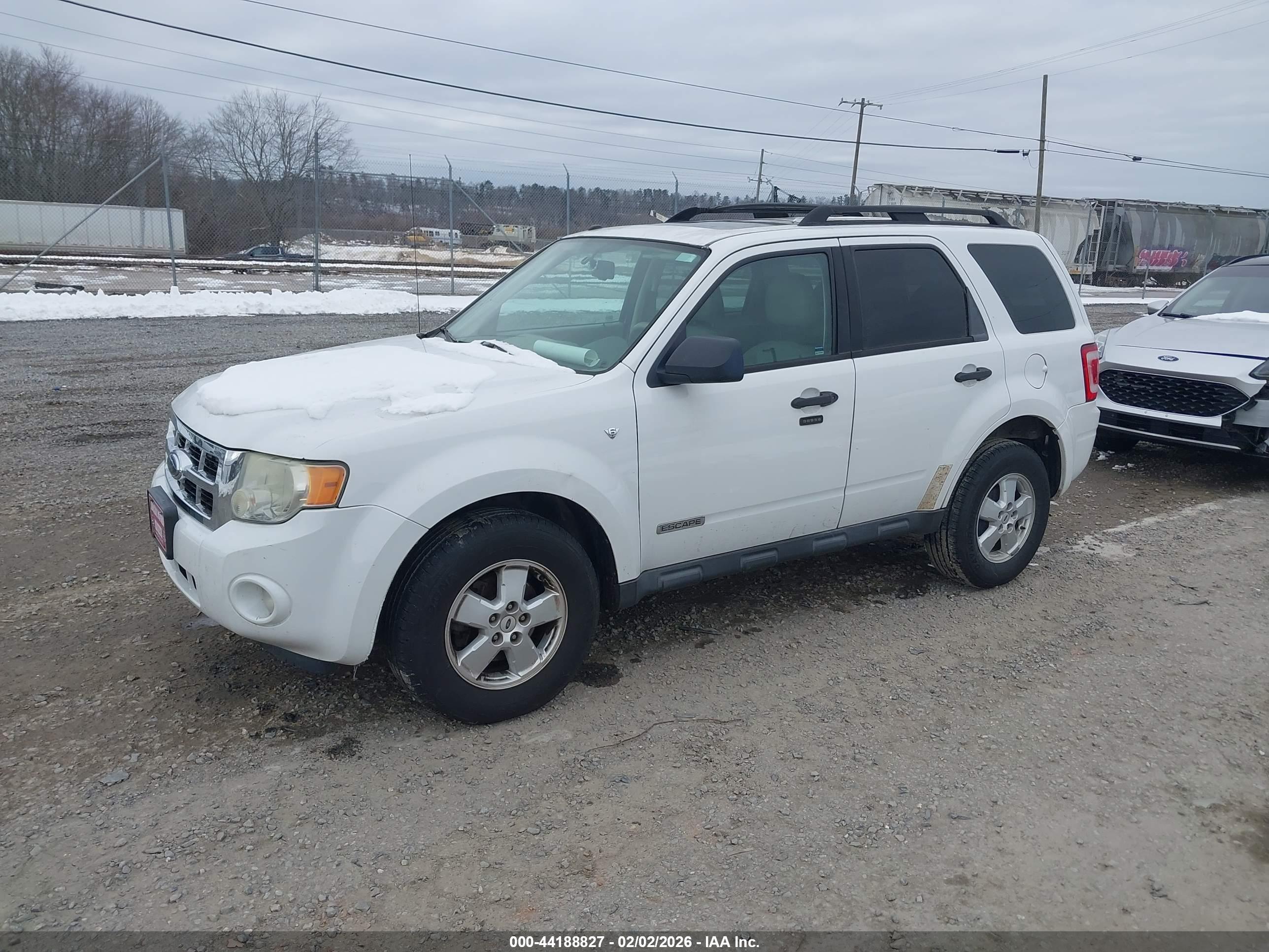 FORD ESCAPE image 2