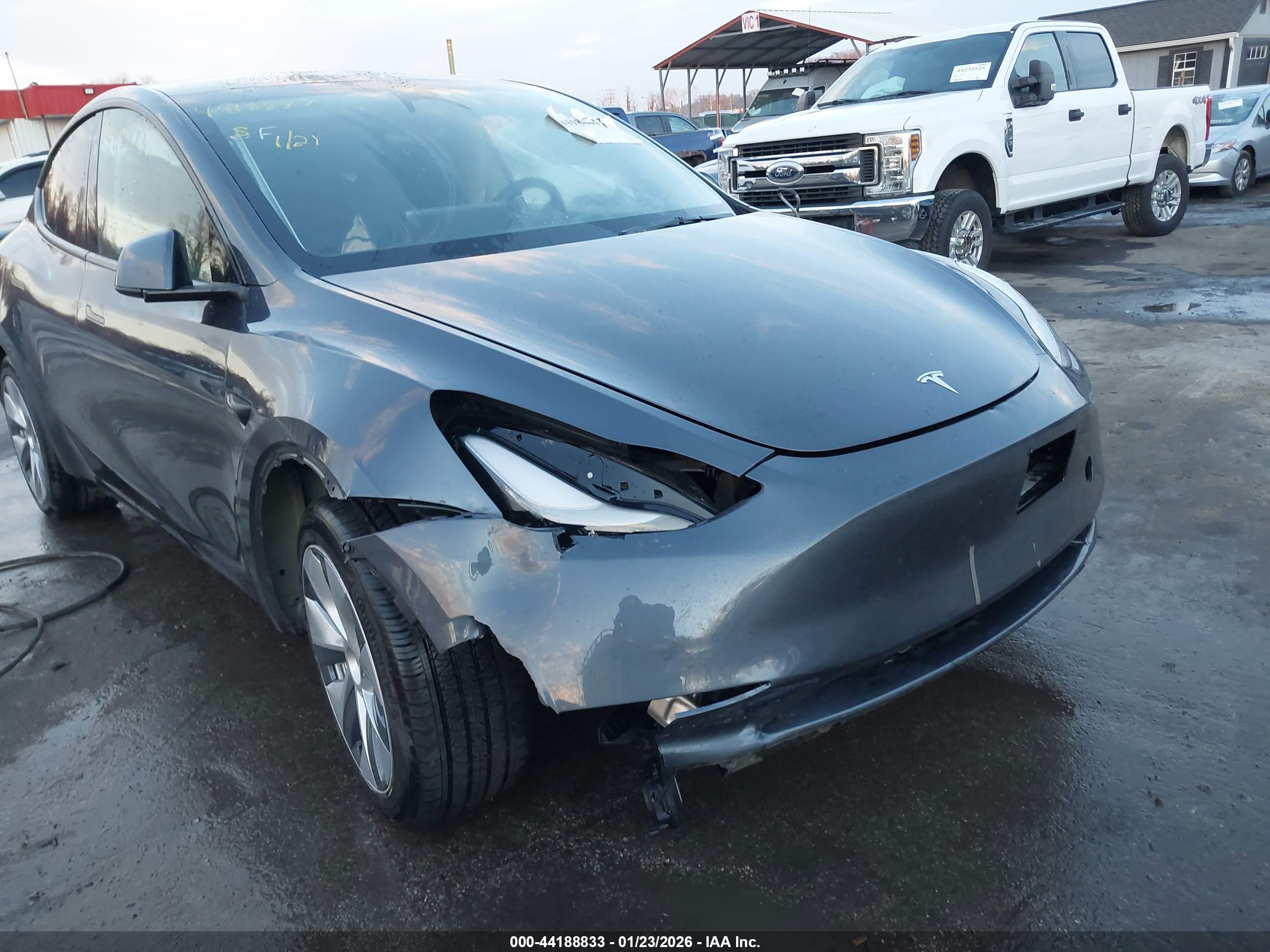 TESLA MODEL image 6