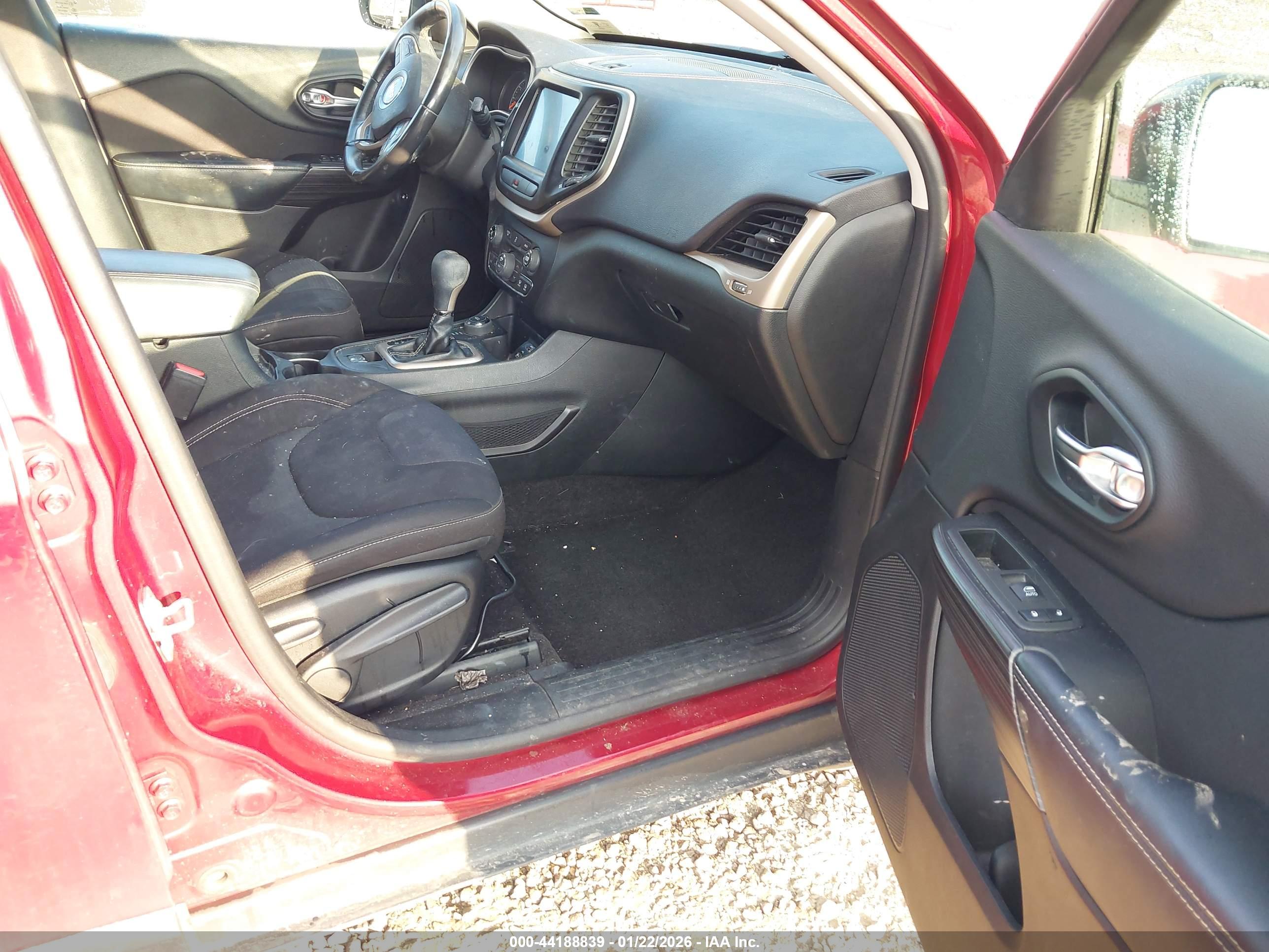 JEEP CHEROKEE image 5