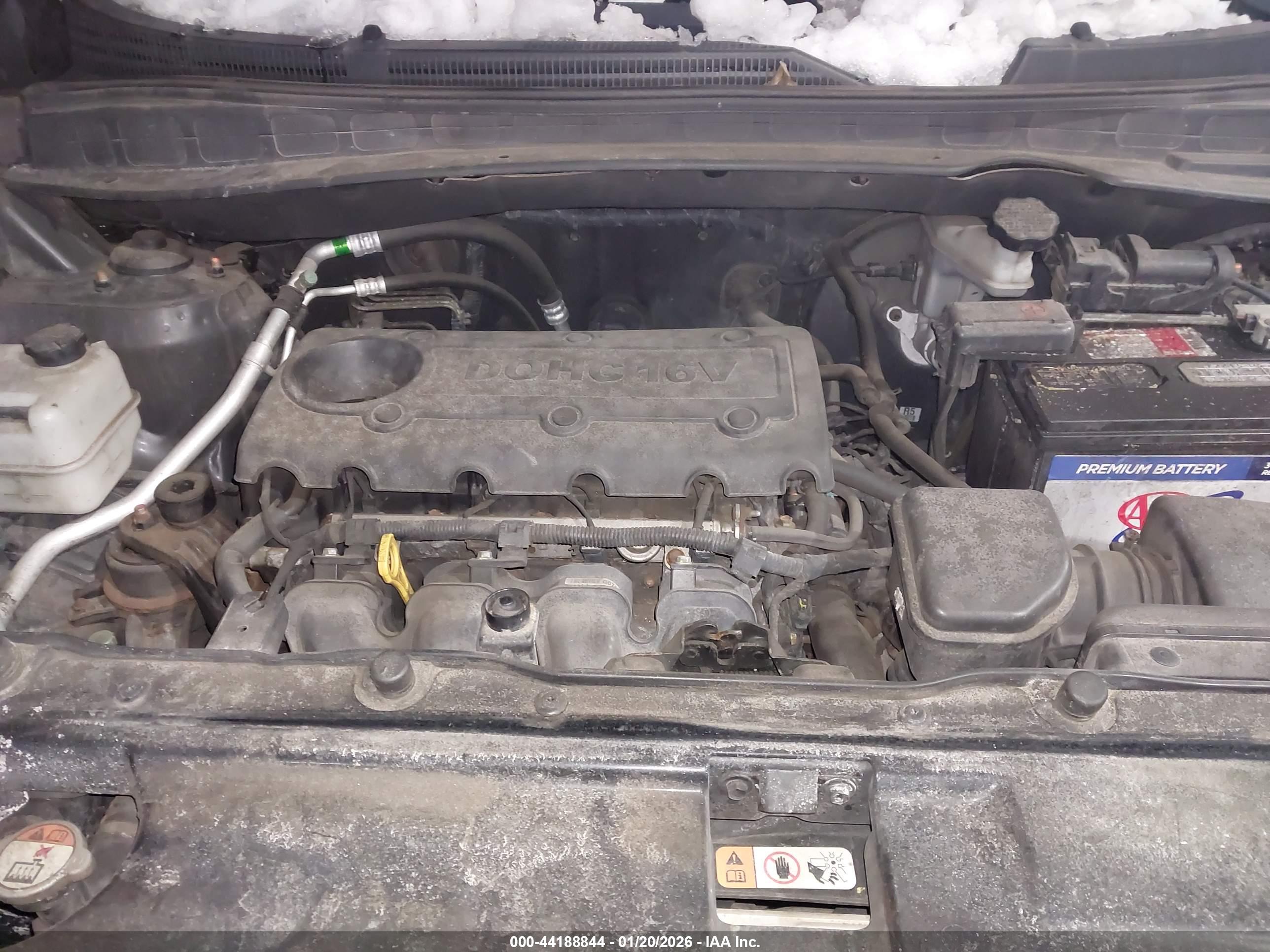 HYUNDAI TUCSON image 10