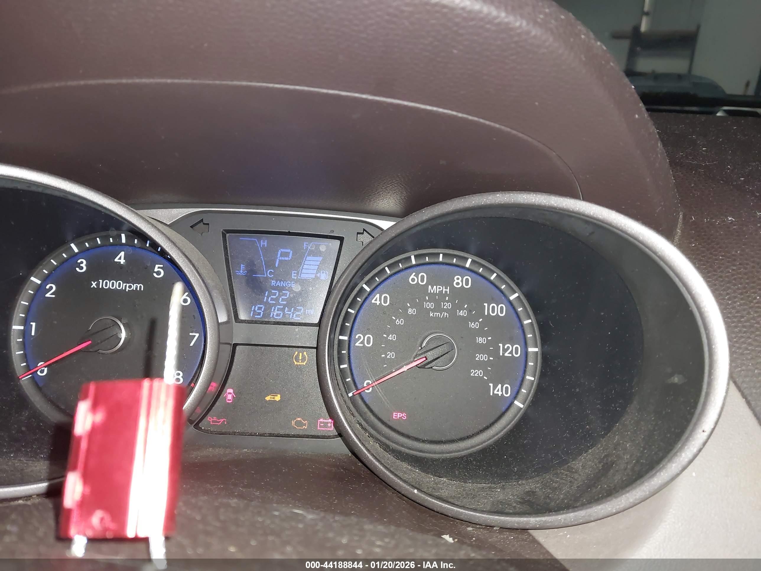 HYUNDAI TUCSON image 7