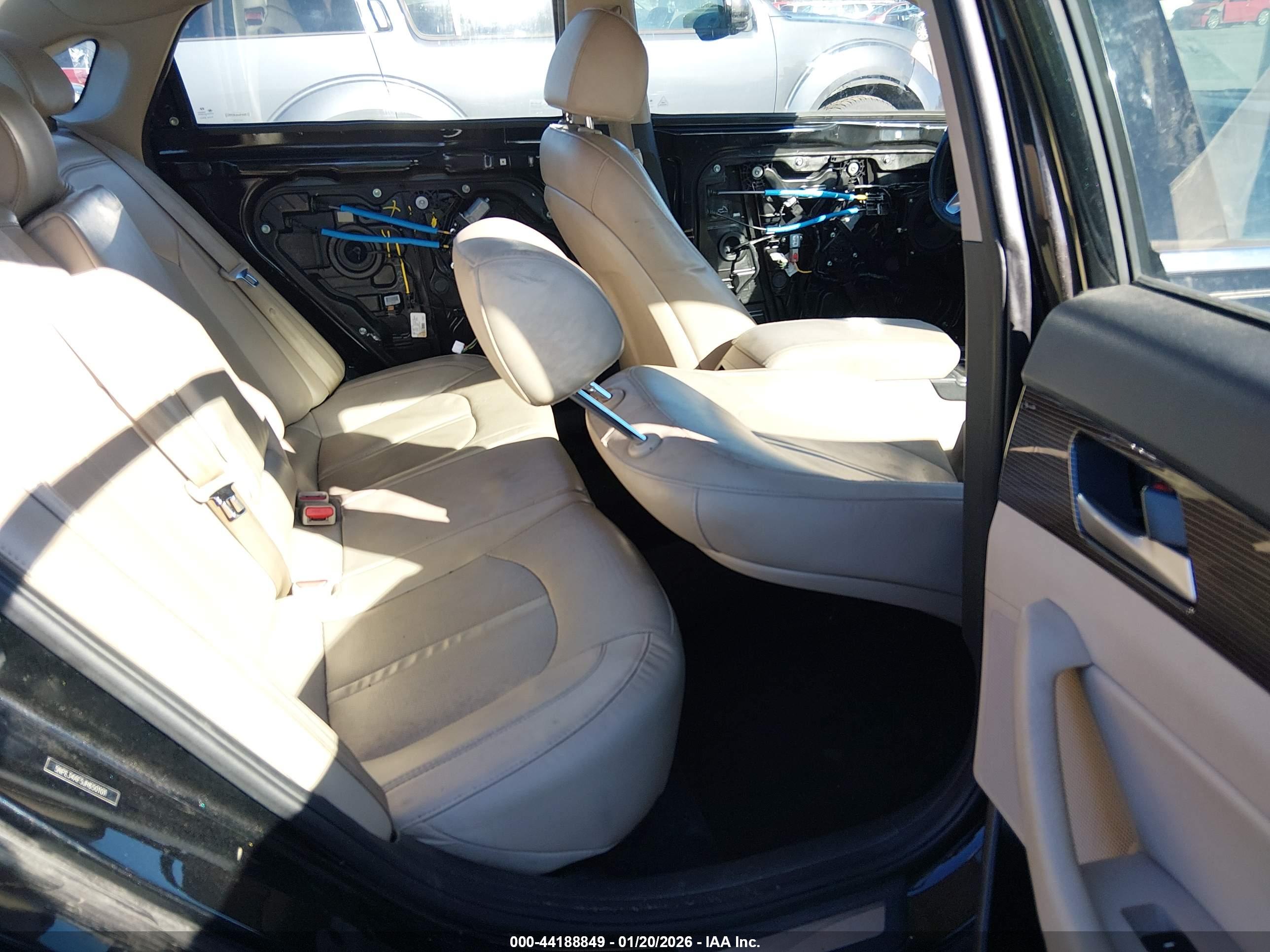 HYUNDAI SONATA image 8