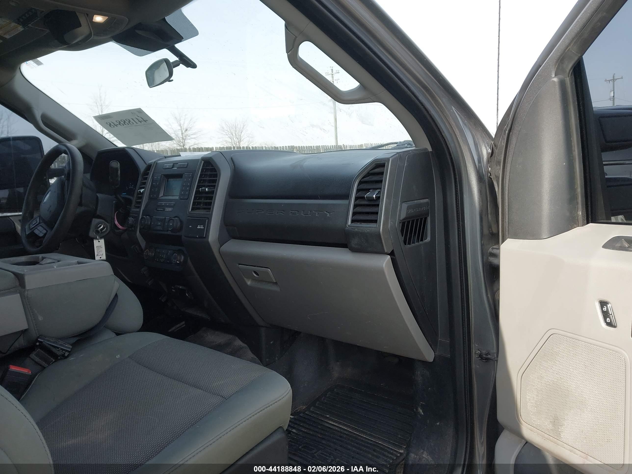 FORD F-250 image 5