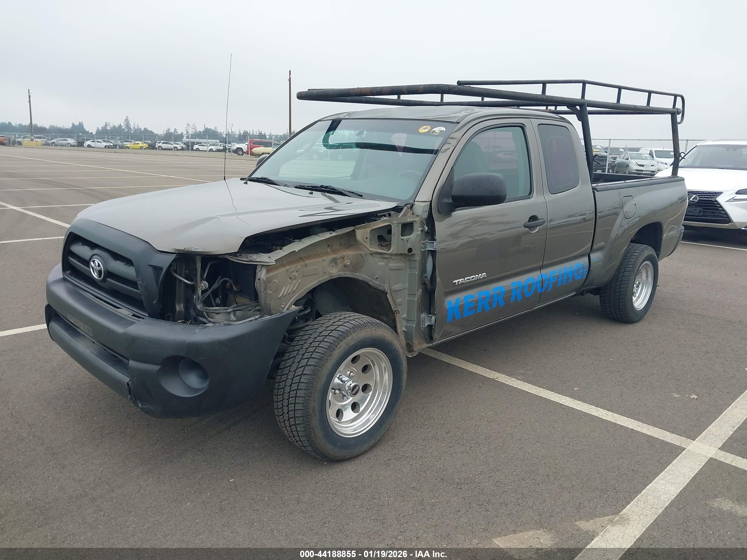 TOYOTA TACOMA image 2