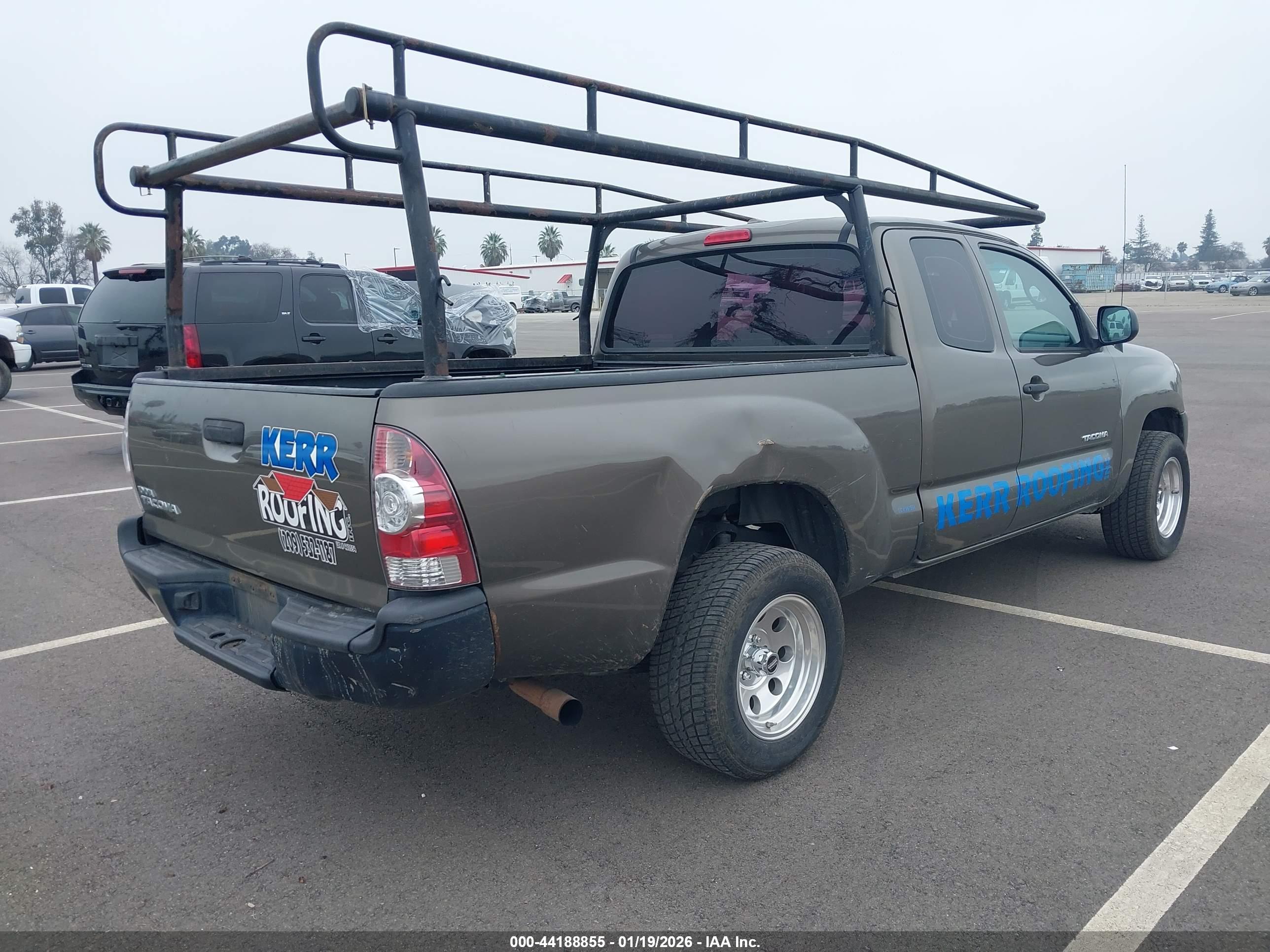 TOYOTA TACOMA image 4