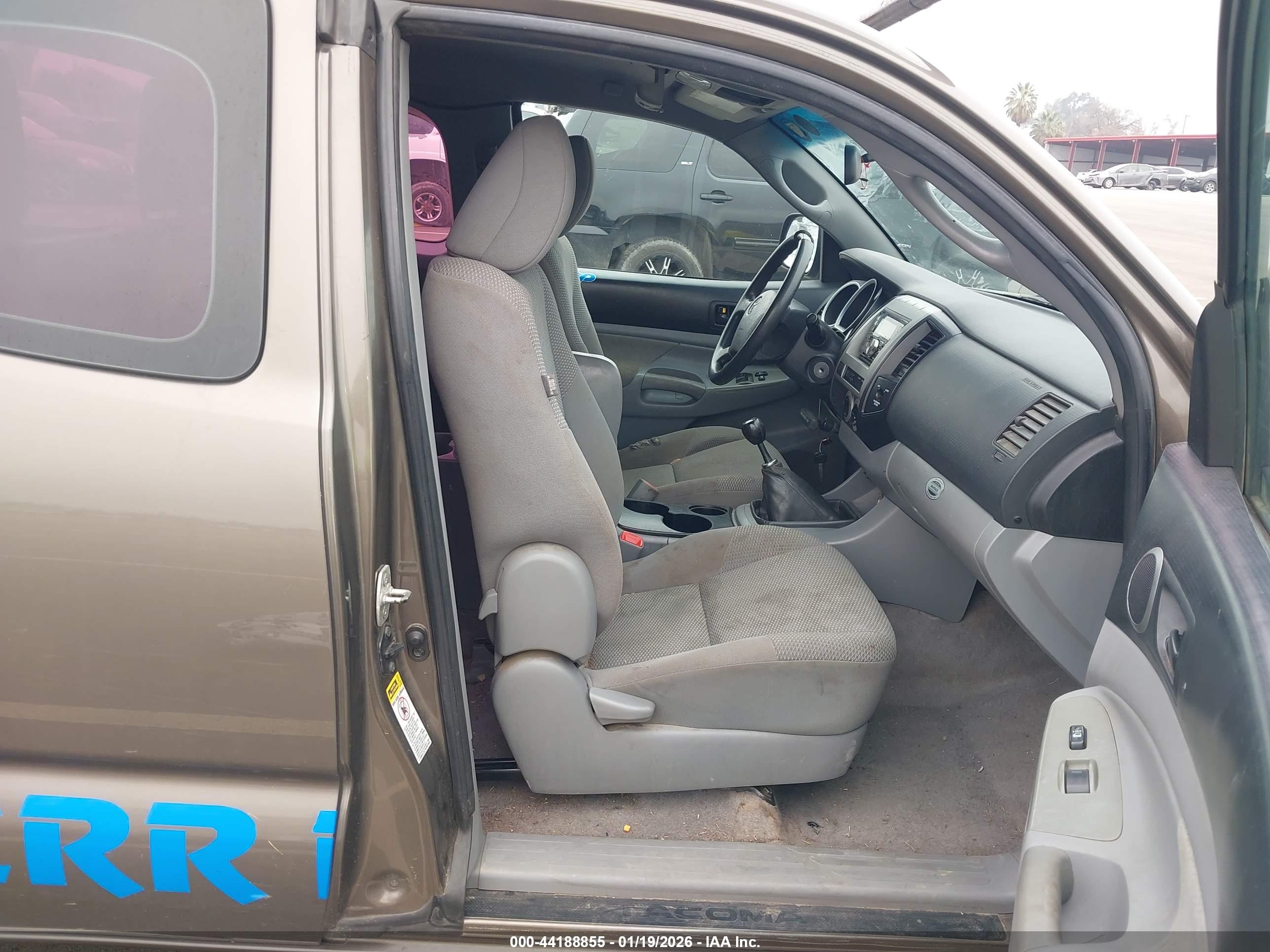 TOYOTA TACOMA image 5