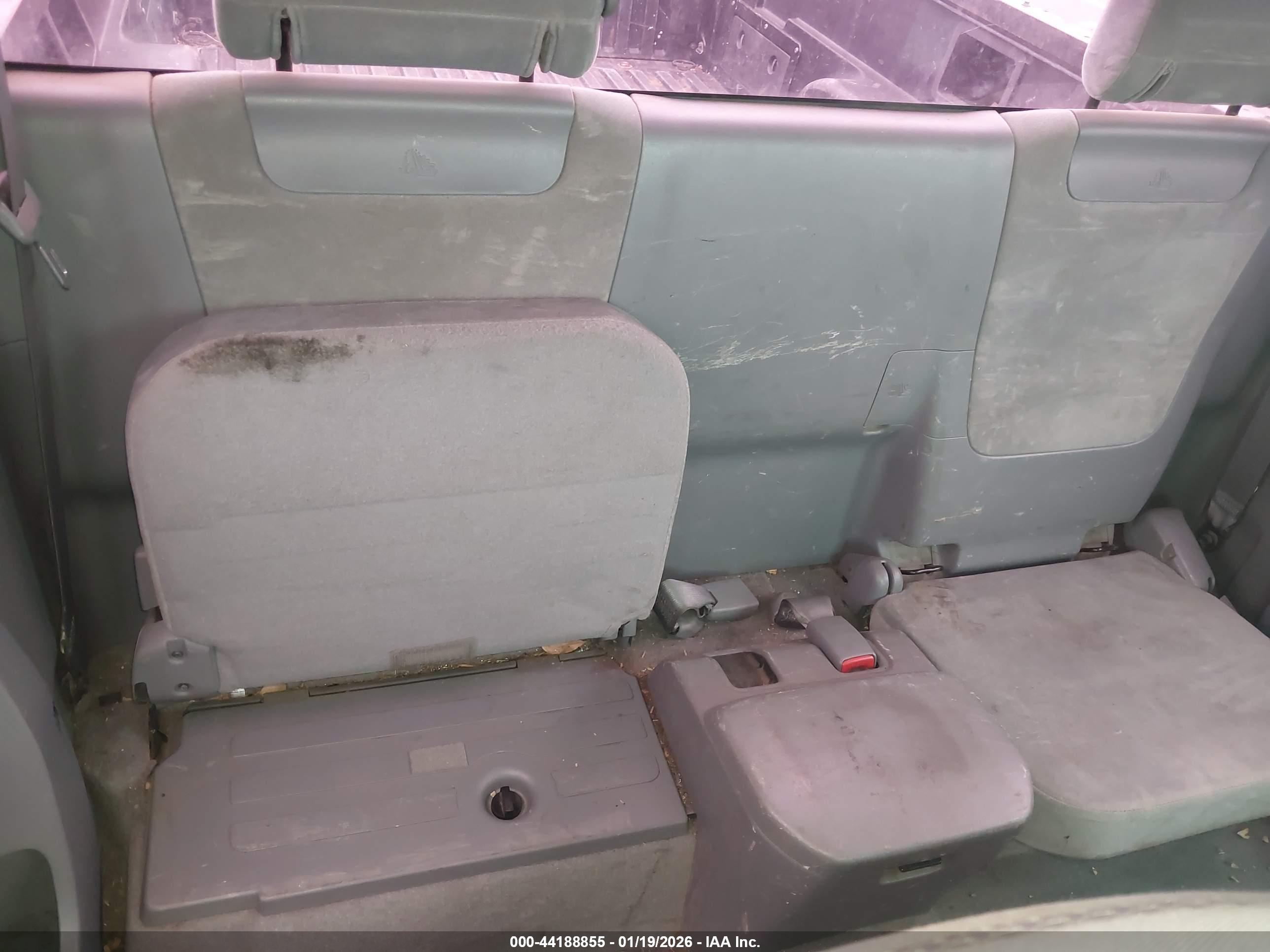 TOYOTA TACOMA image 8