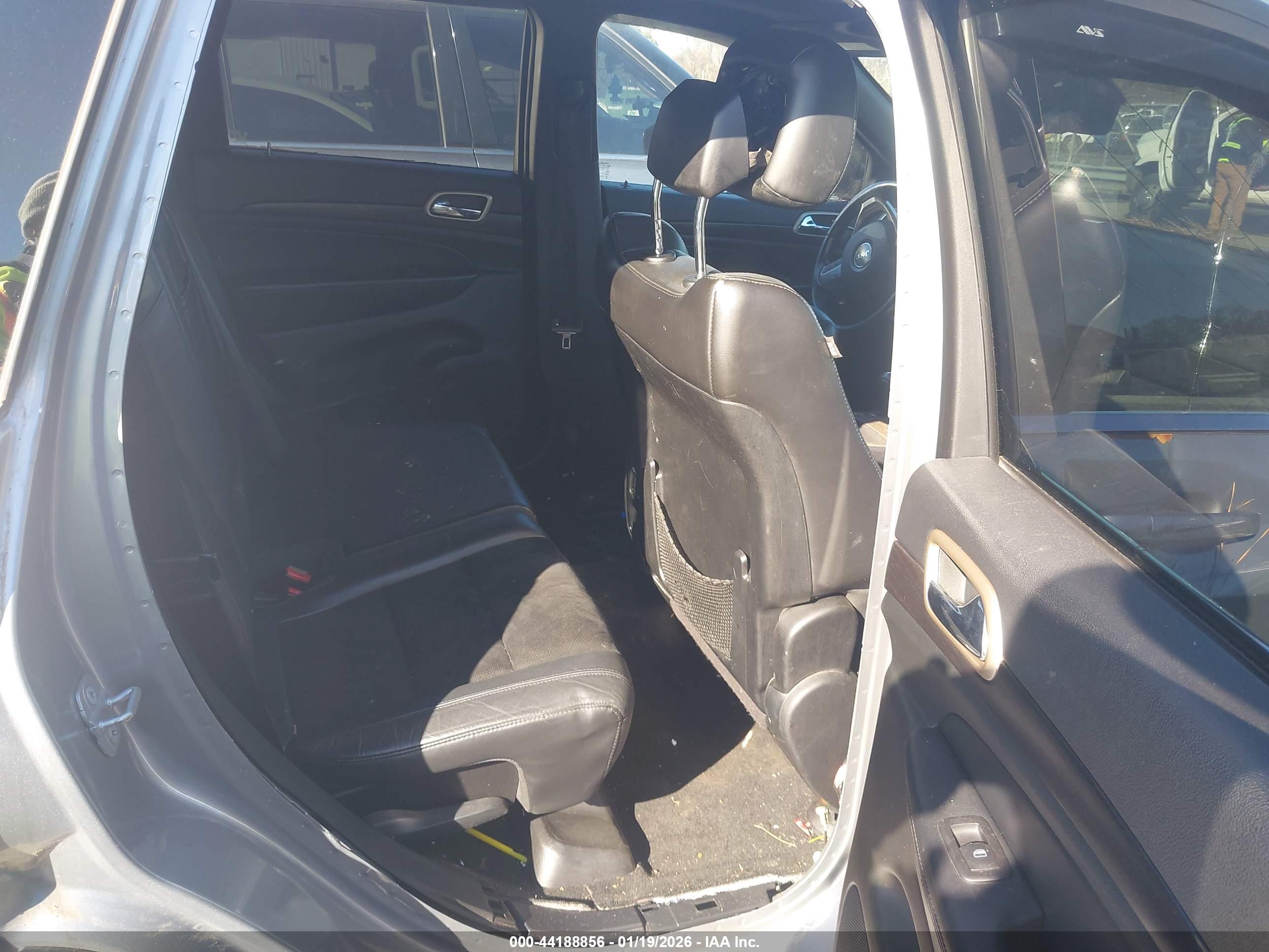 JEEP GRAND image 8