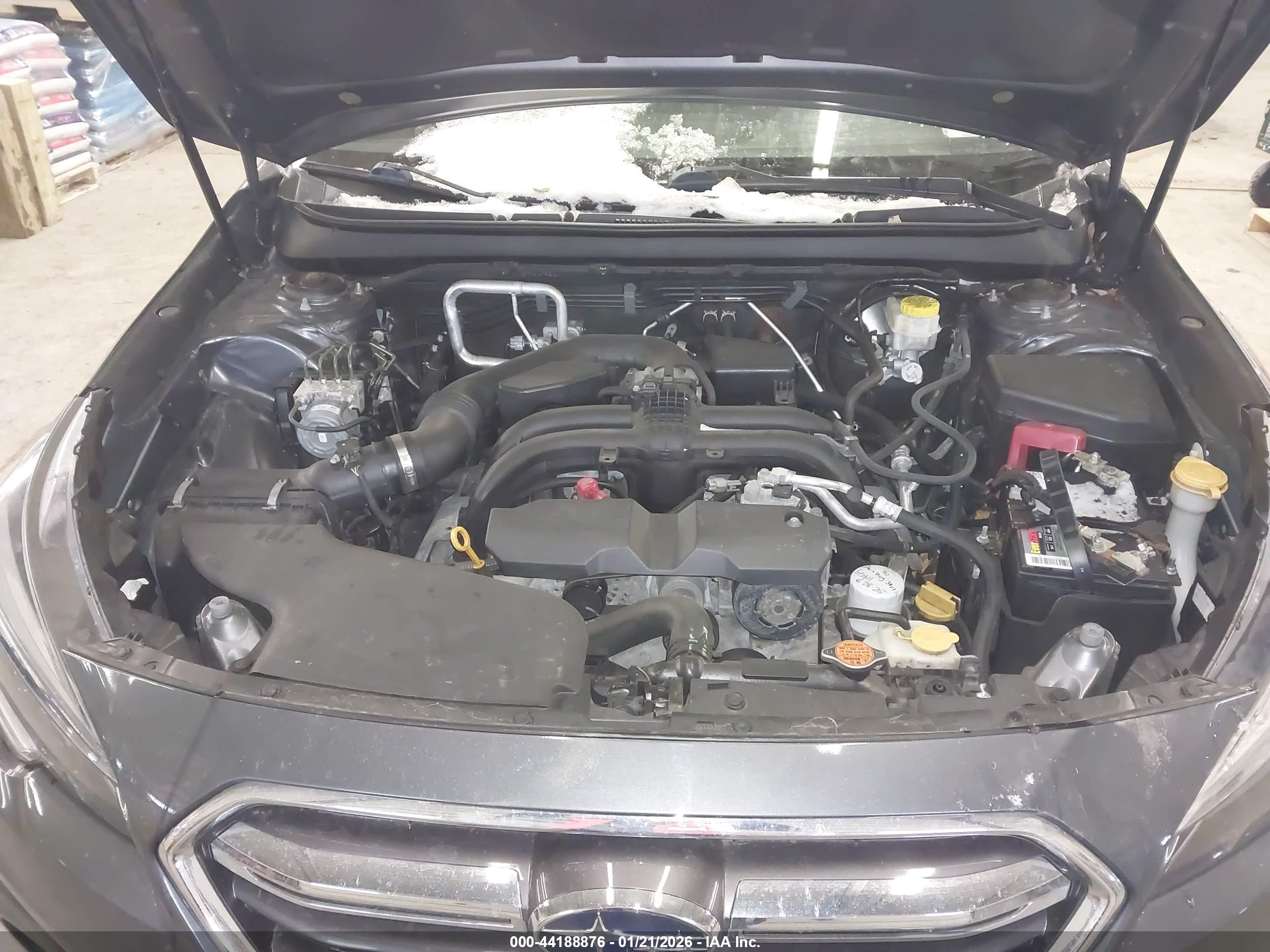 SUBARU OUTBACK image 10