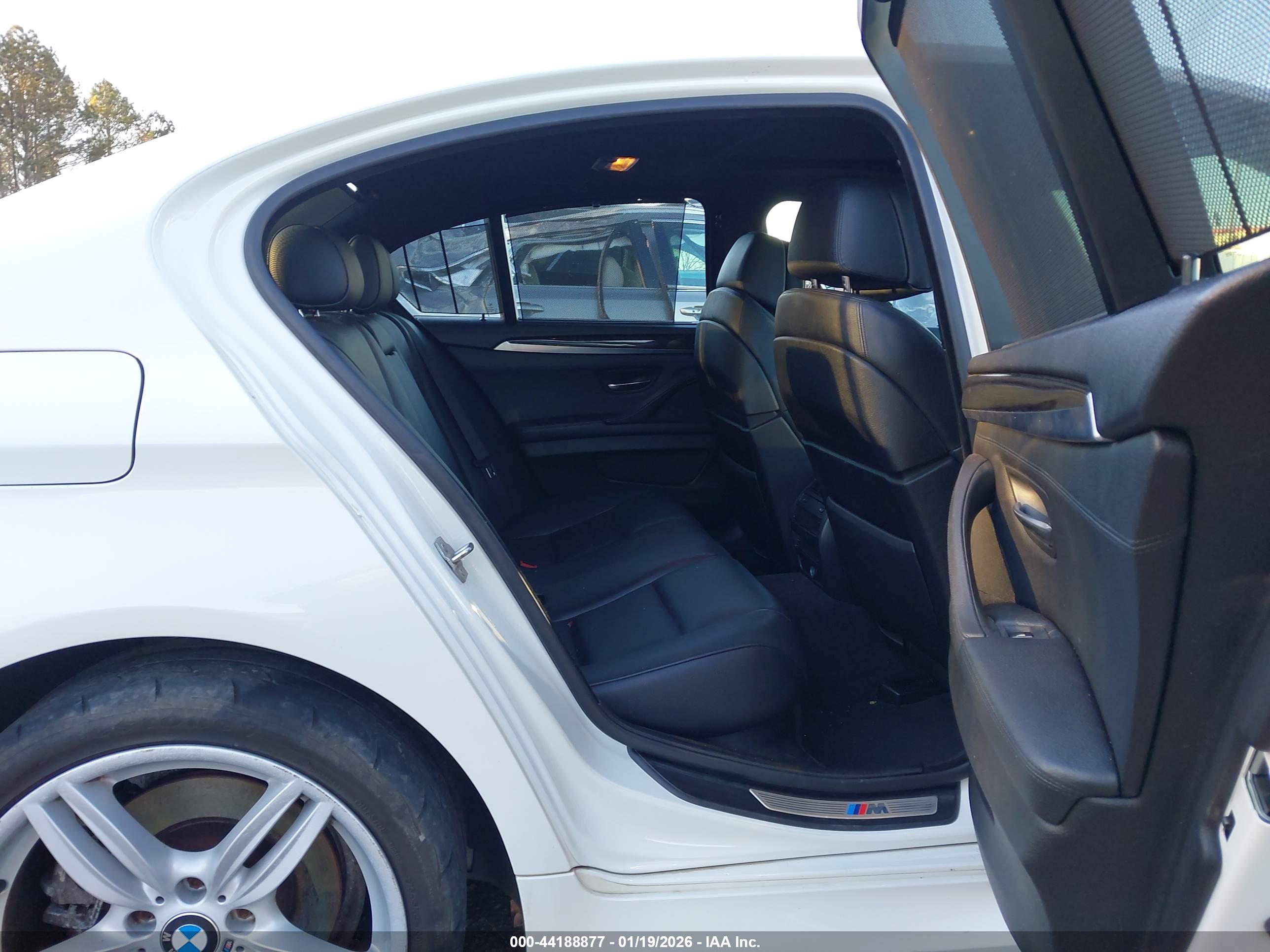 BMW 535I image 8