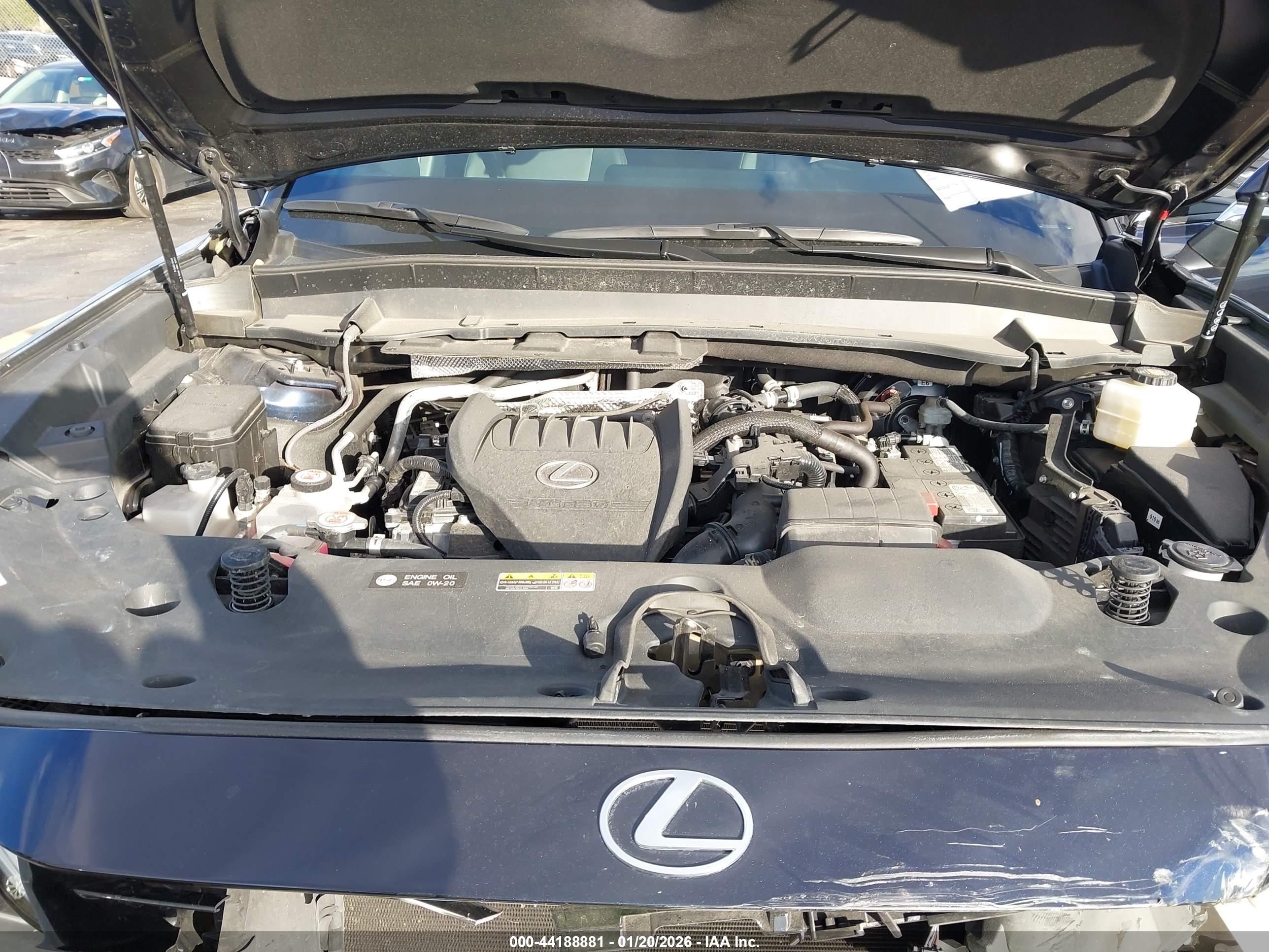 LEXUS TX image 10