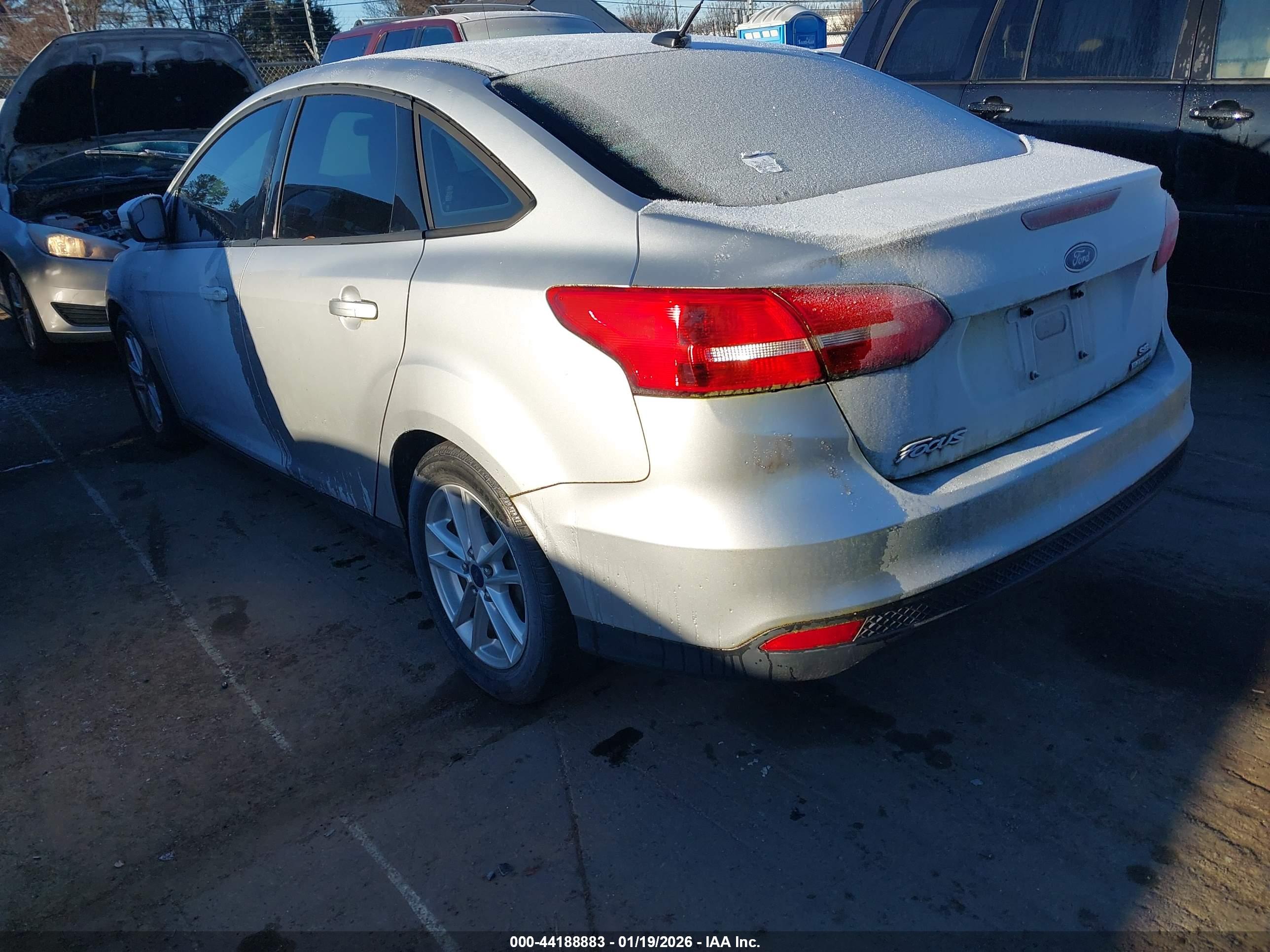 FORD FOCUS image 3
