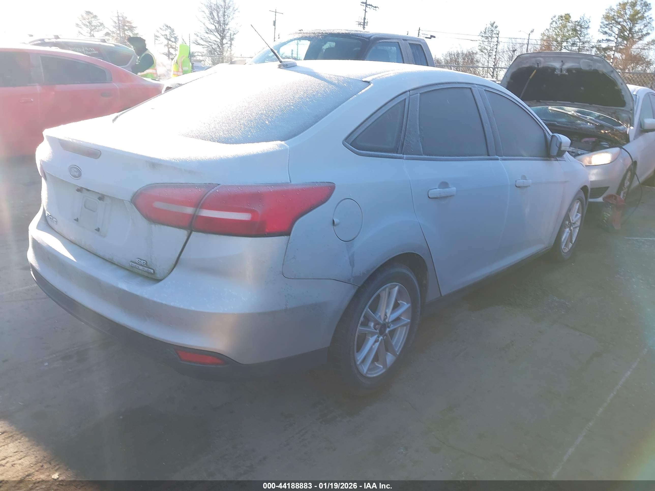 FORD FOCUS image 4