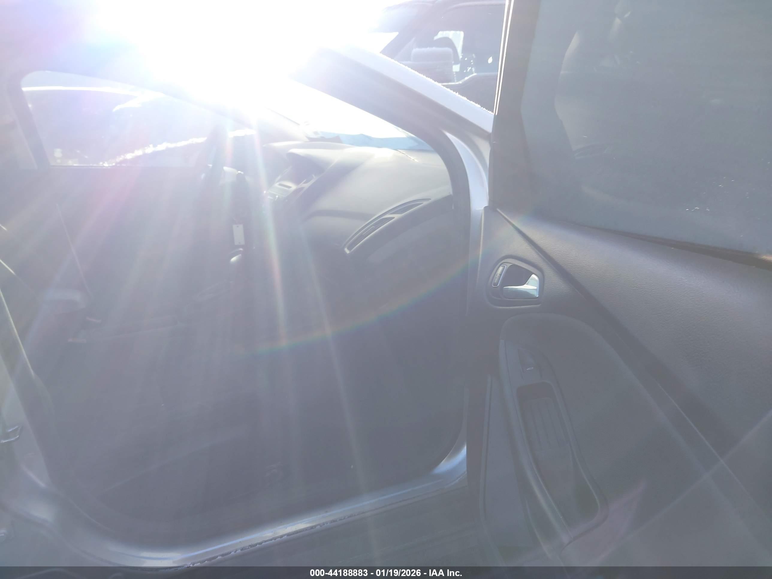 FORD FOCUS image 5