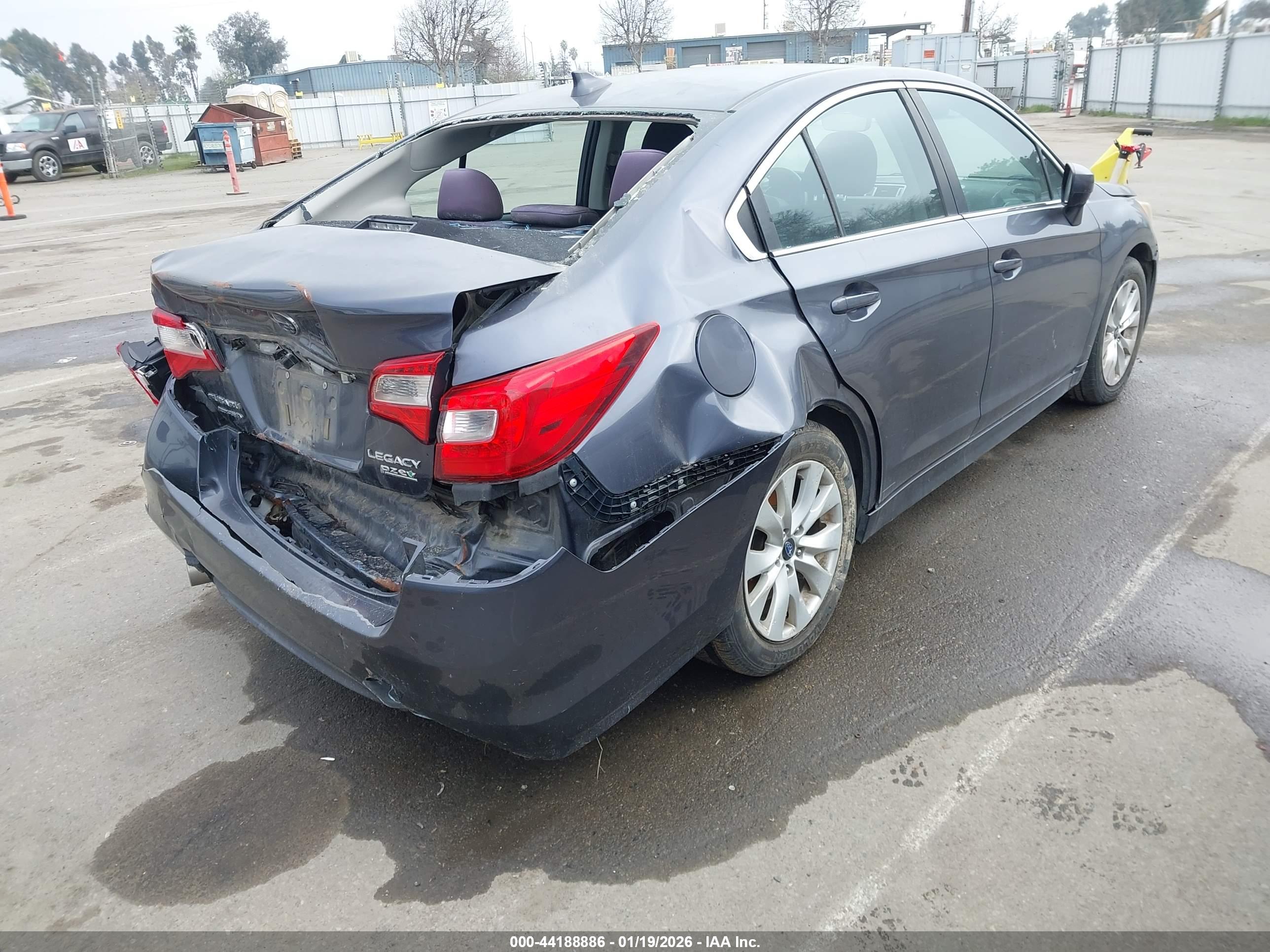SUBARU LEGACY image 4