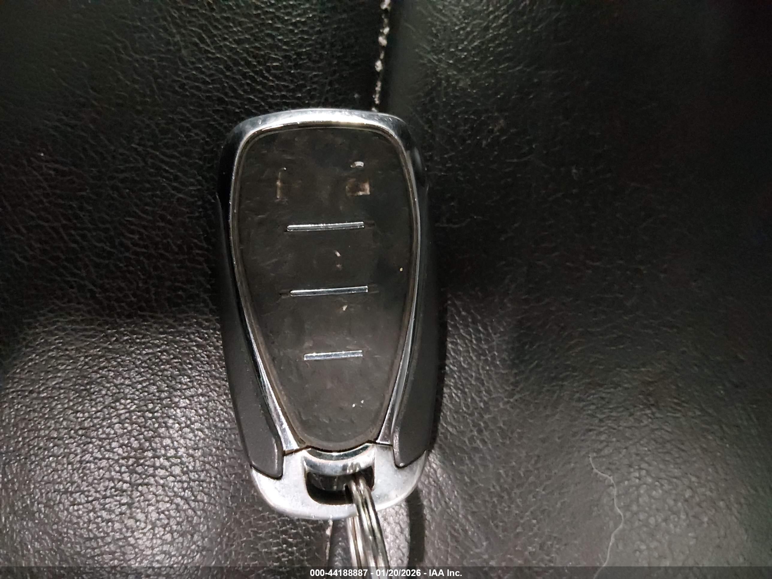 CHEVROLET TRAVERSE image 11