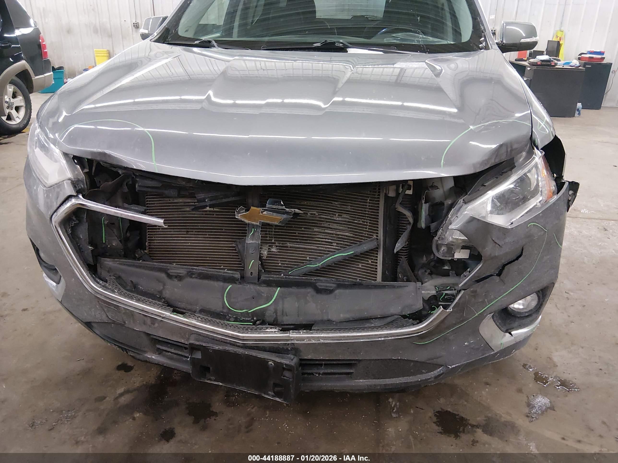 CHEVROLET TRAVERSE image 6