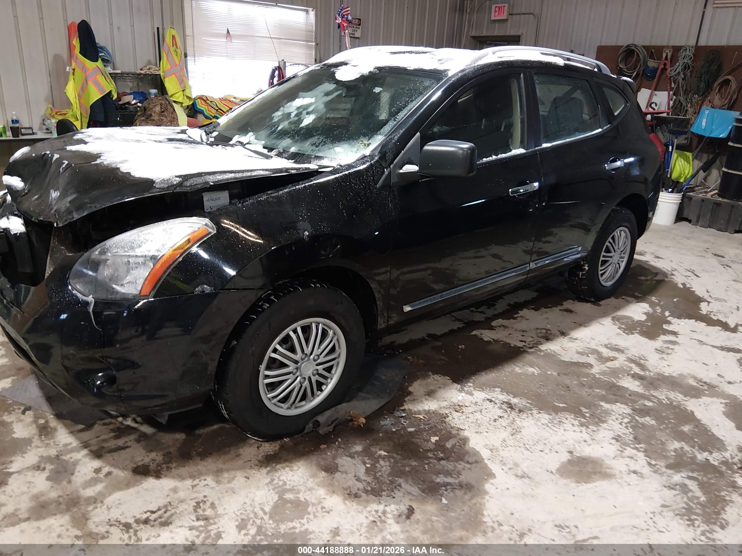 NISSAN ROGUE image 2