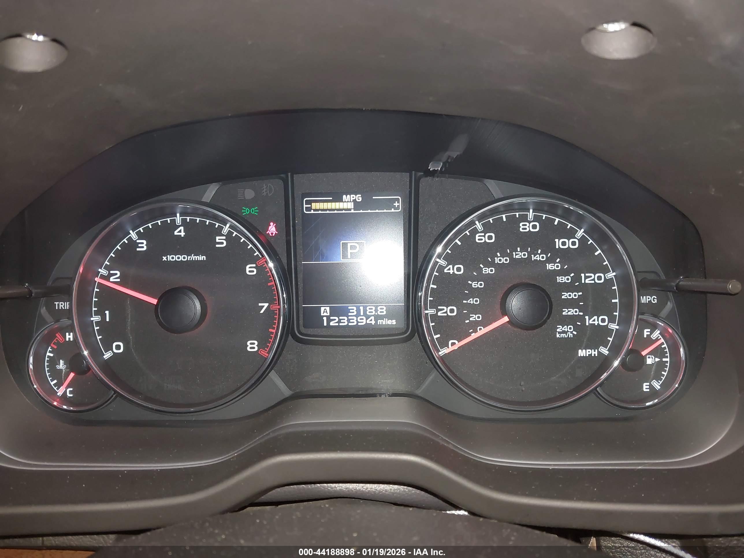 SUBARU OUTBACK image 7