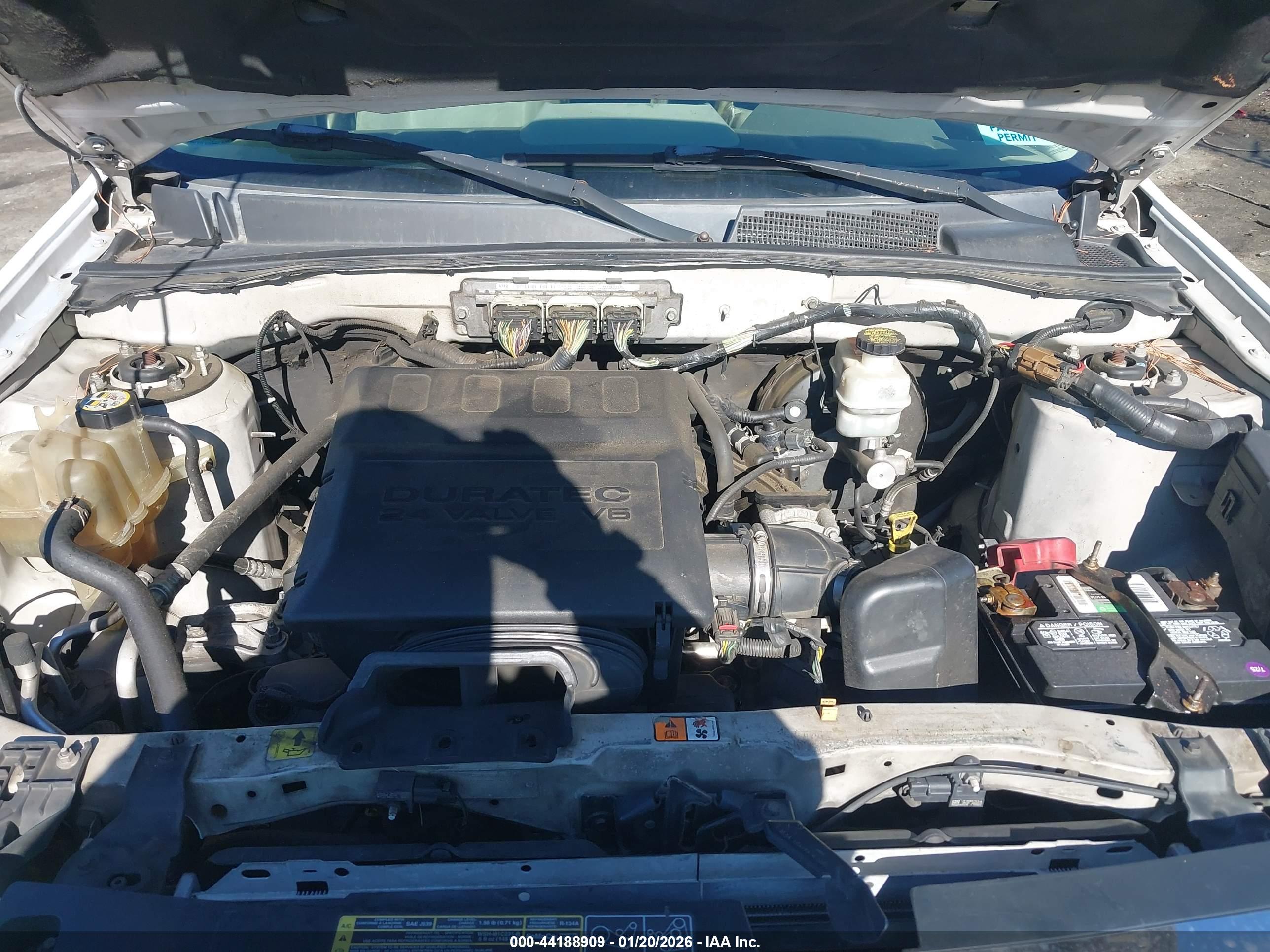 FORD ESCAPE image 10