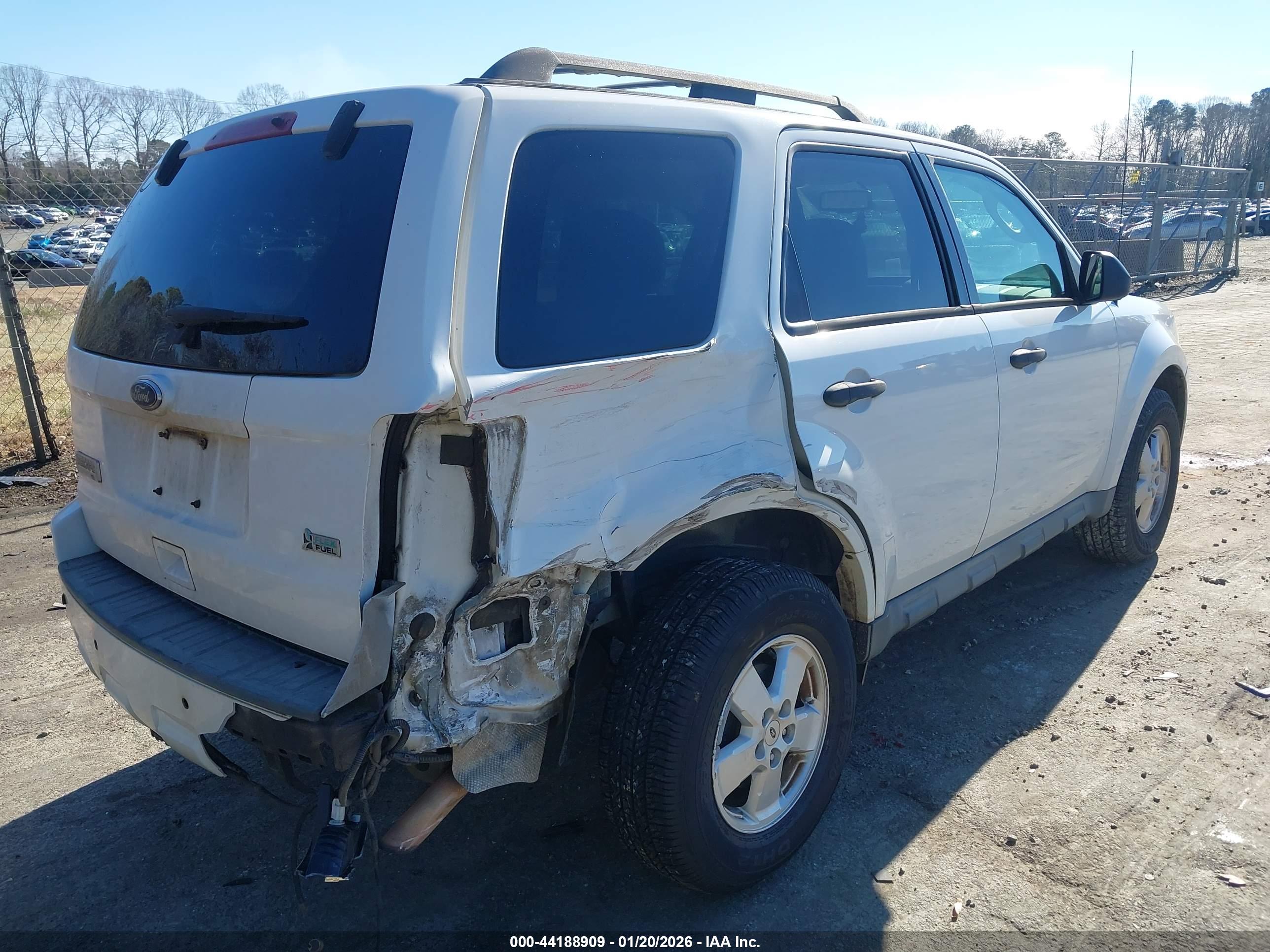 FORD ESCAPE image 6