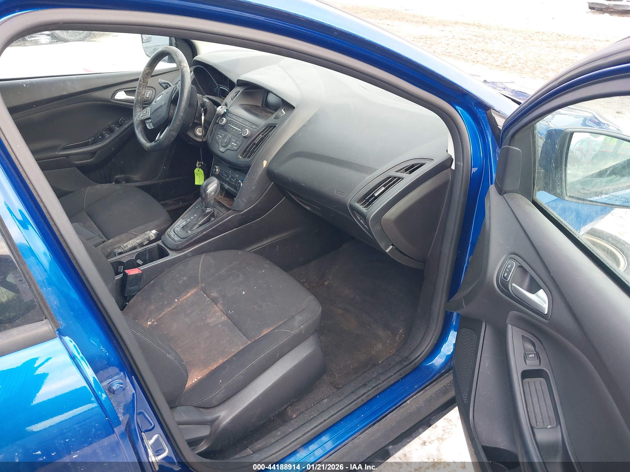 FORD FOCUS image 5