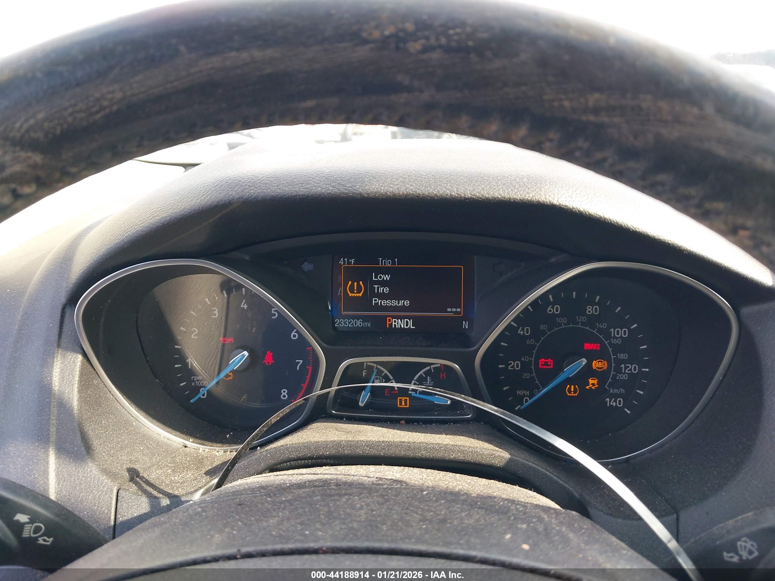 FORD FOCUS image 7
