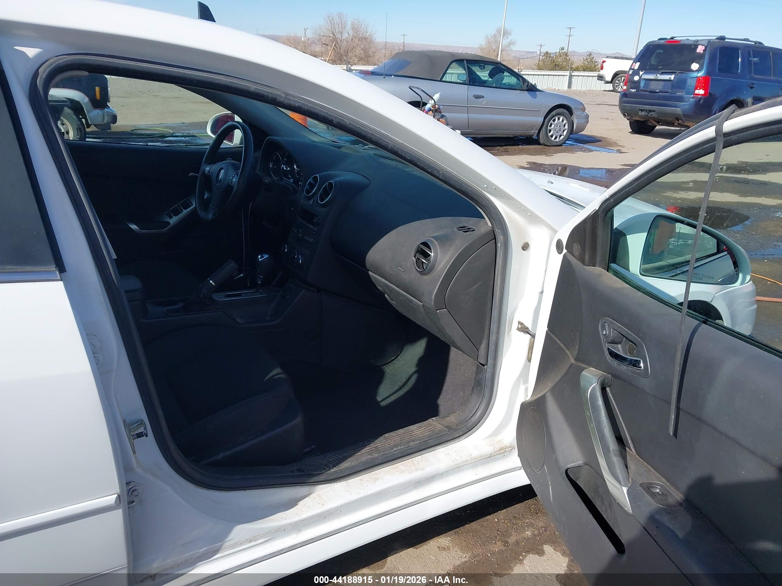PONTIAC G6 image 5
