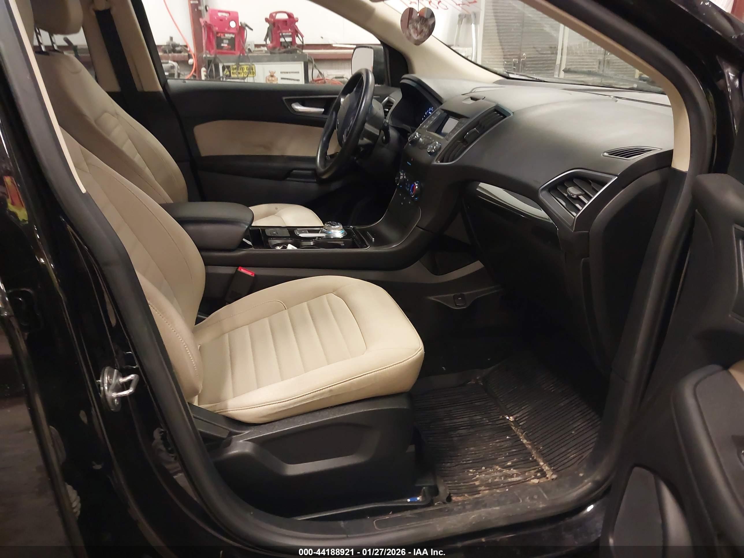 FORD EDGE image 5