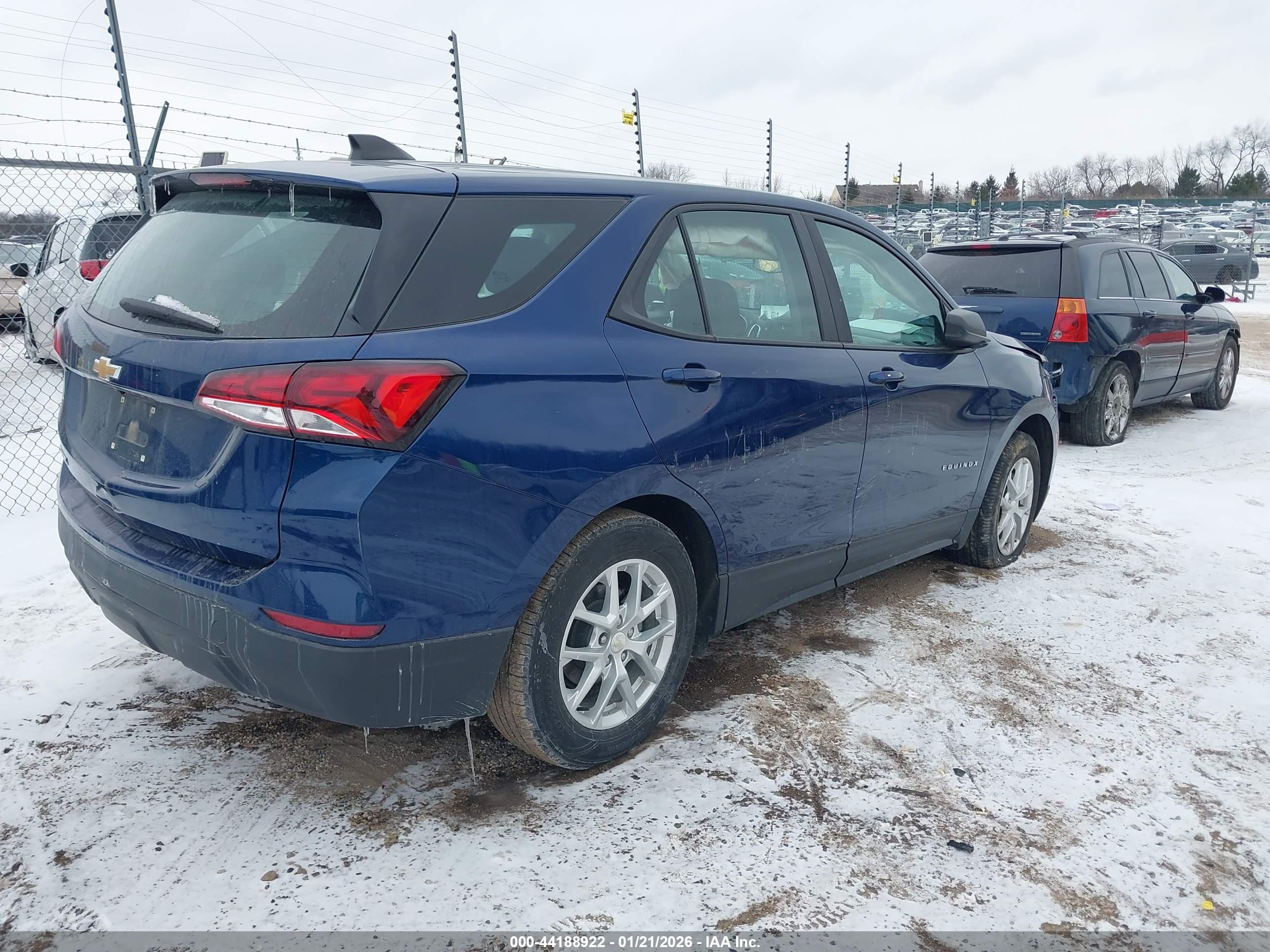 CHEVROLET EQUINOX image 4