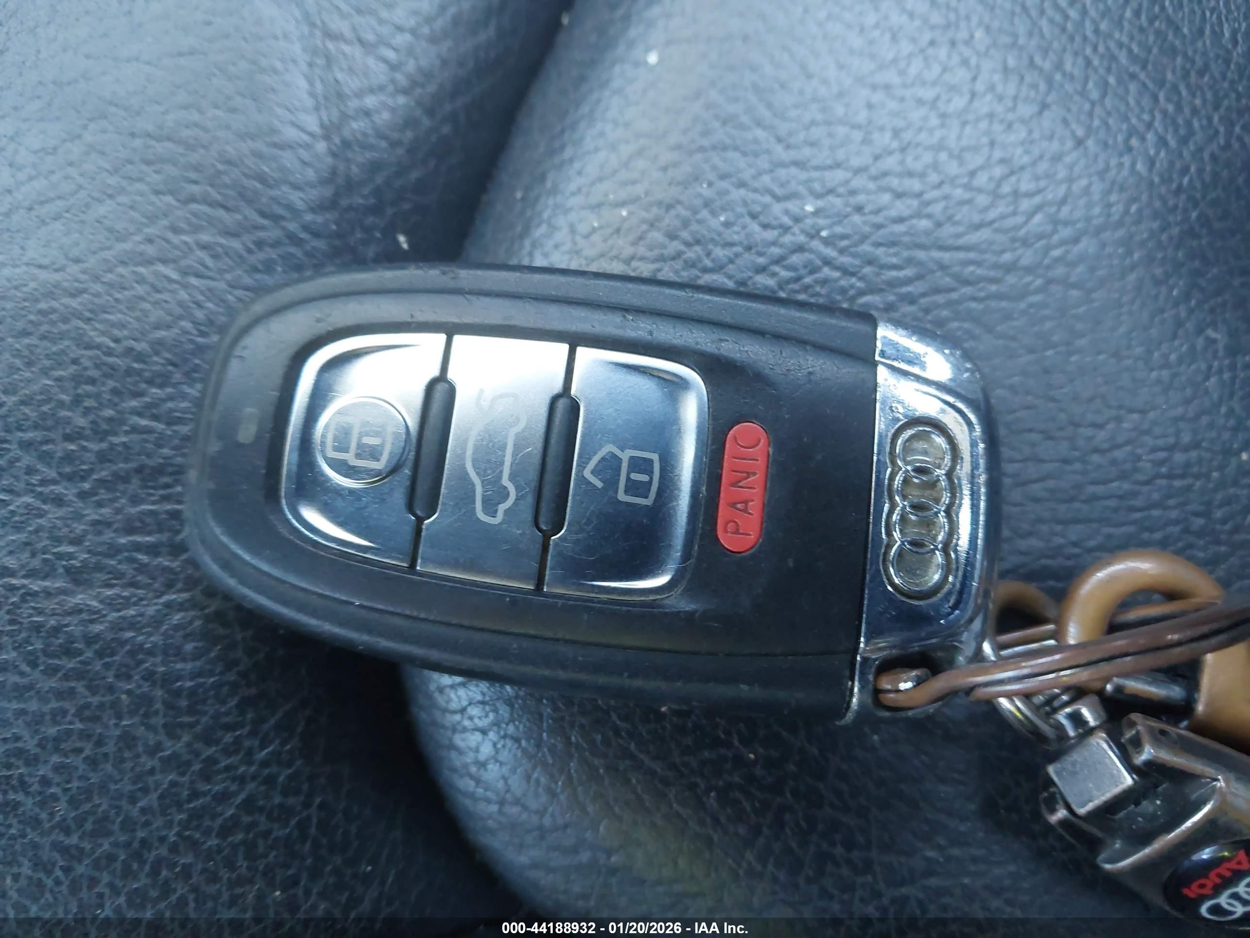 AUDI A4 image 11
