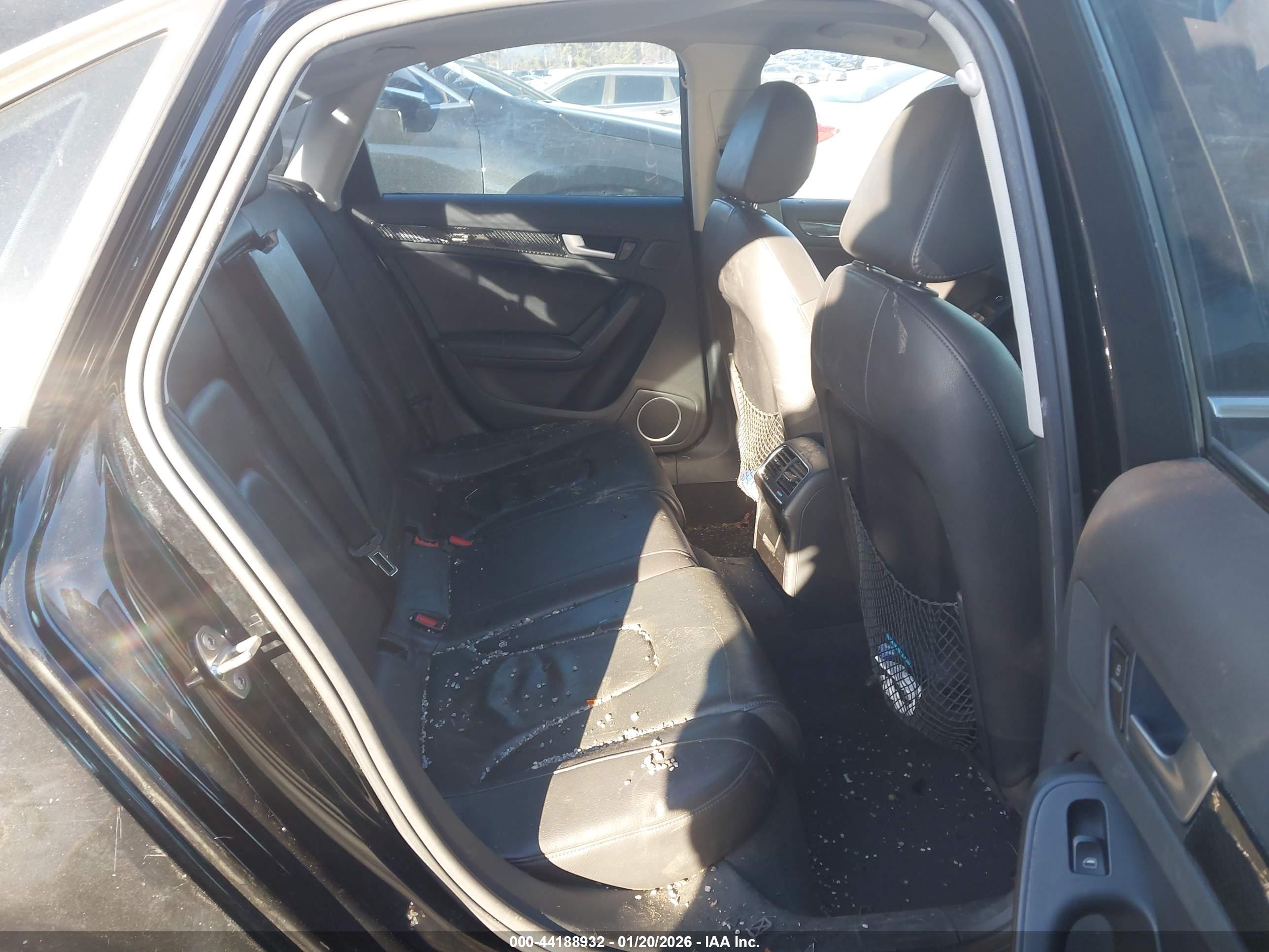 AUDI A4 image 8