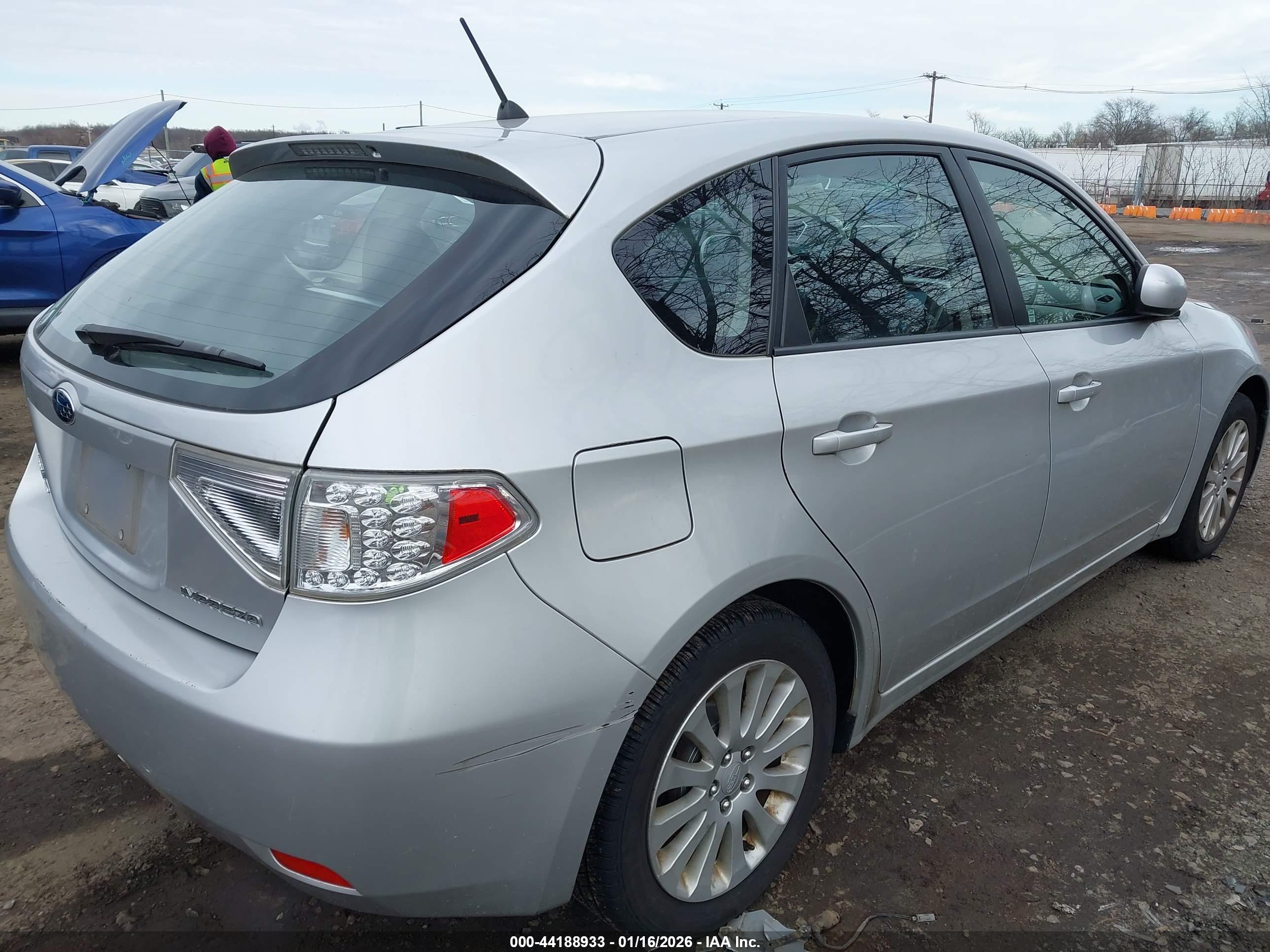 SUBARU IMPREZA image 4