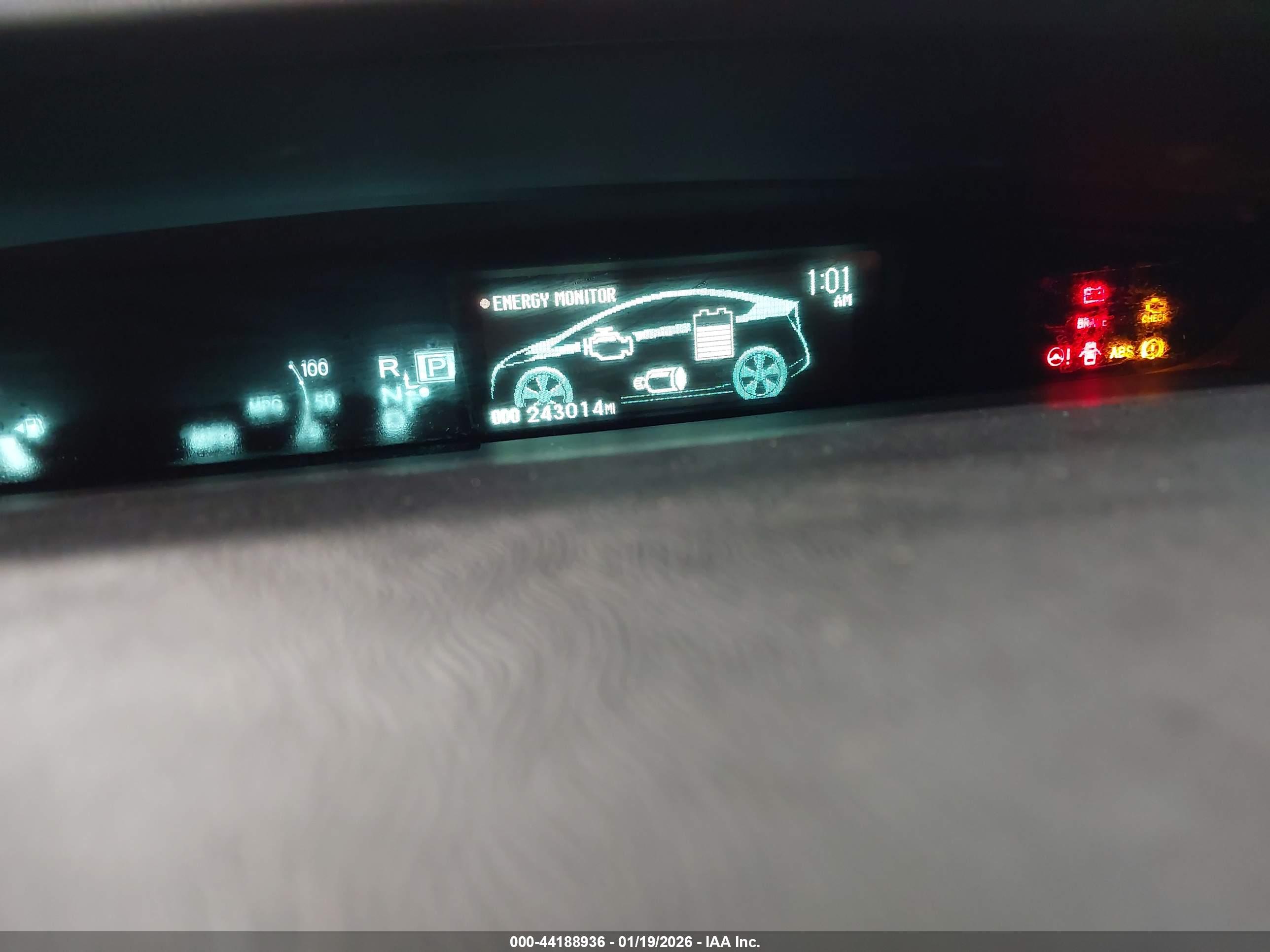 TOYOTA PRIUS image 7