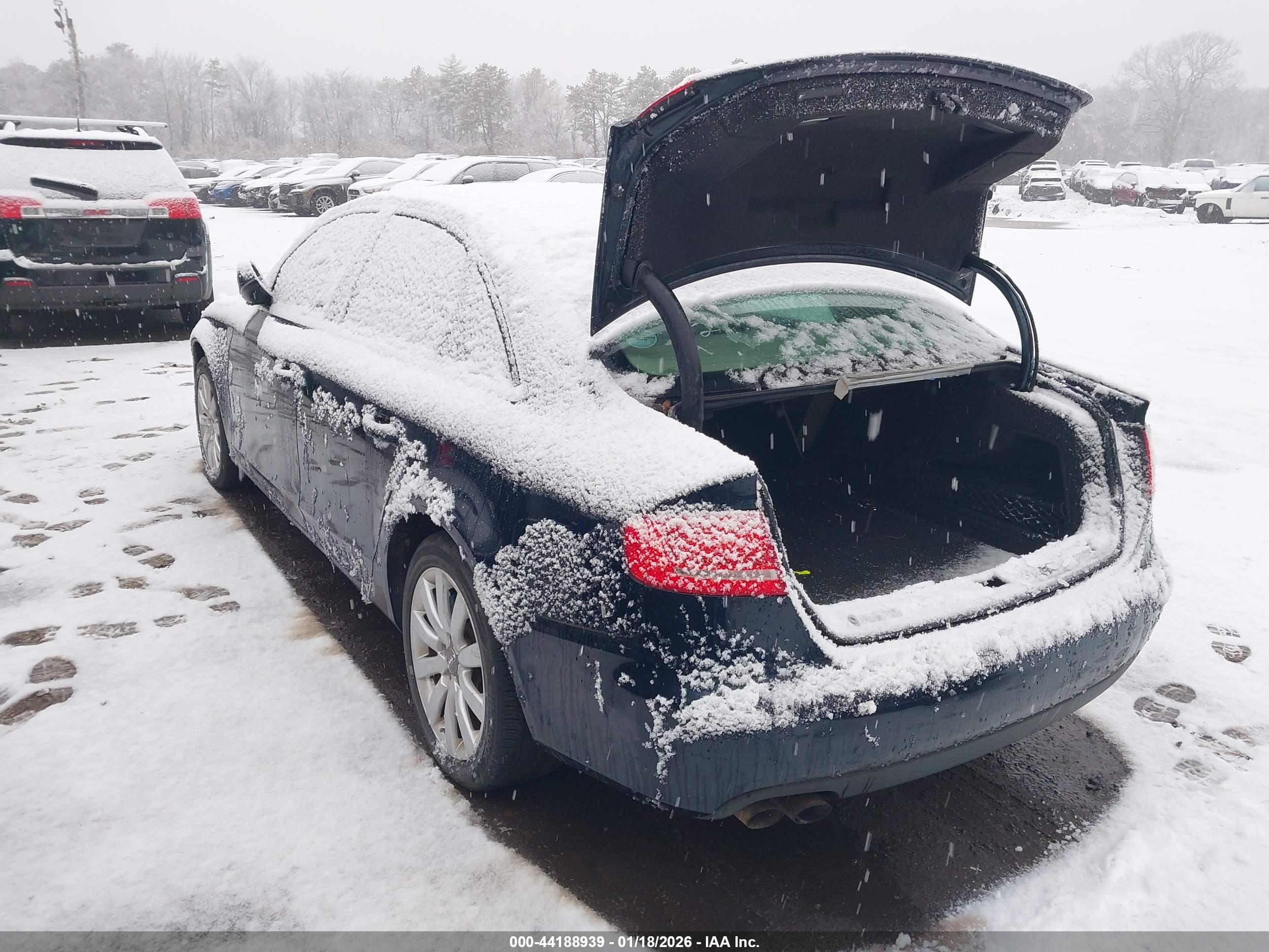 AUDI A4 image 3