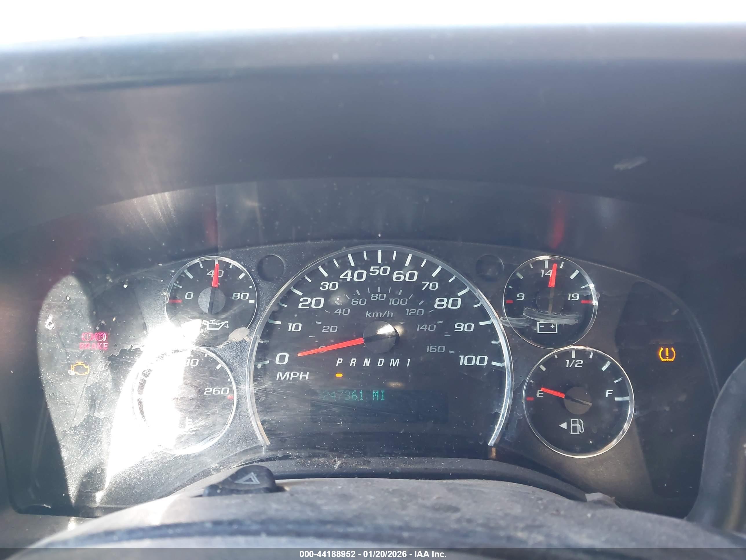 CHEVROLET EXPRESS image 7