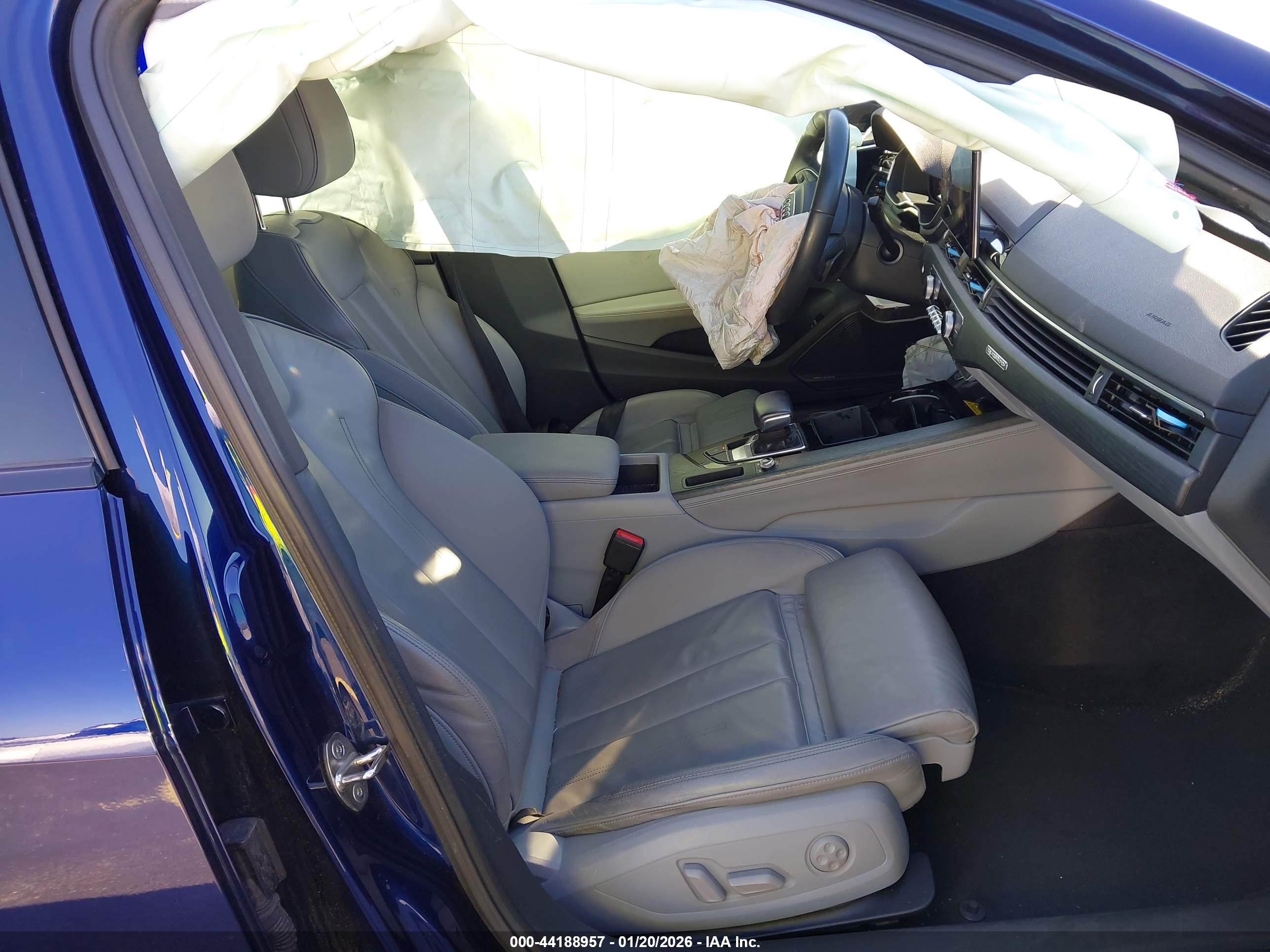 AUDI A4 image 5