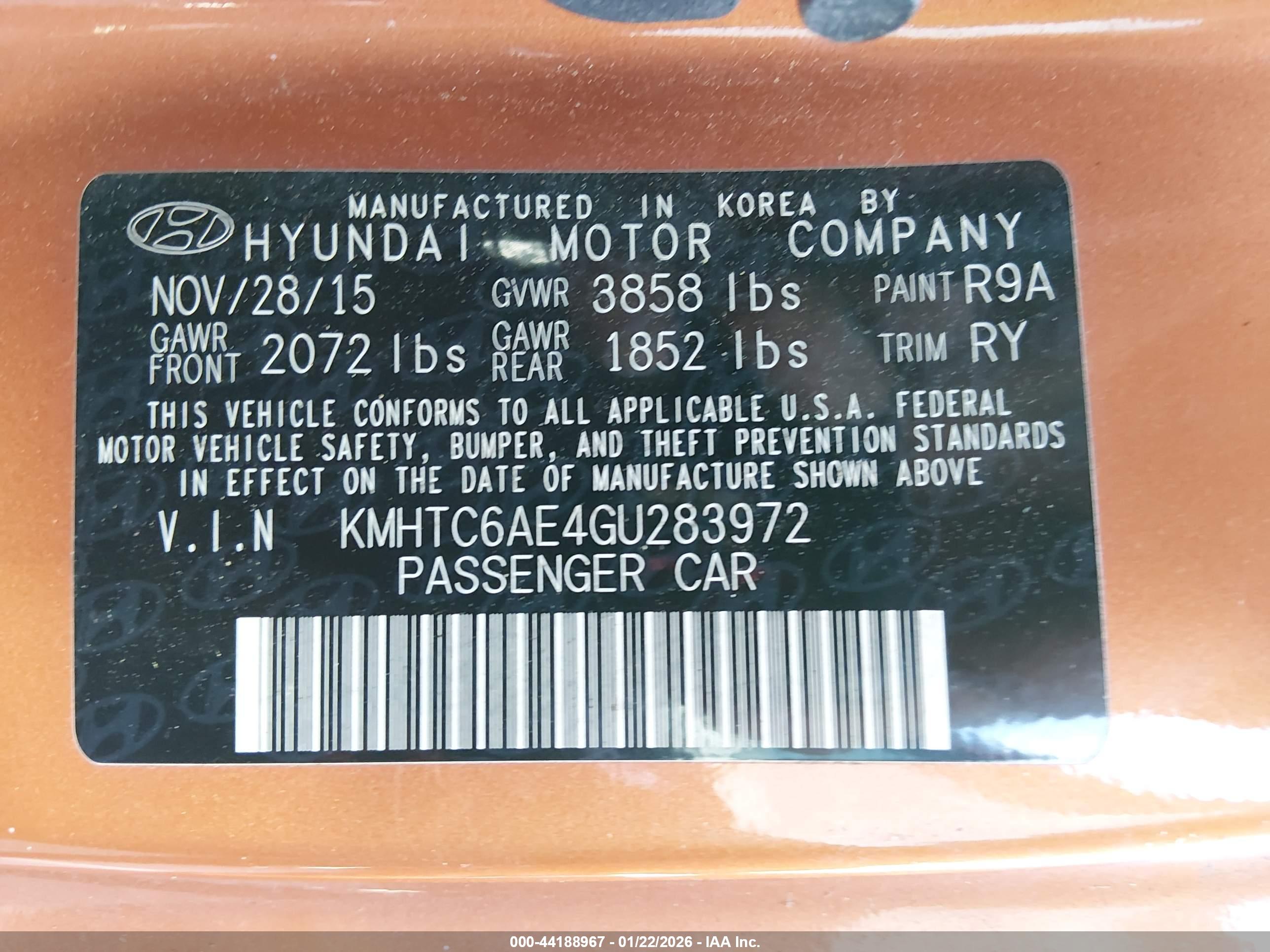 HYUNDAI VELOSTER image 9